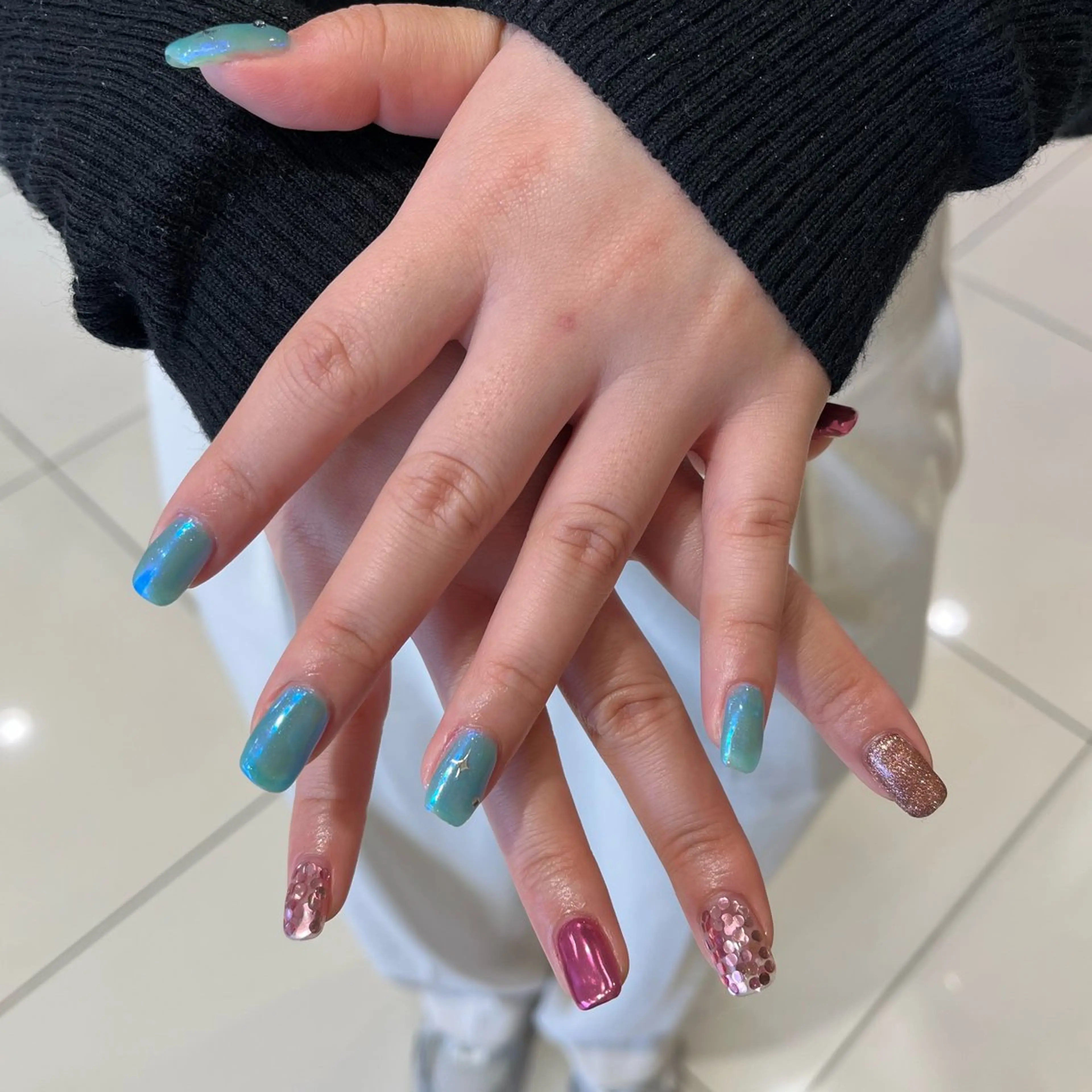 ネイル ハンドネイル ヘアアレンジ /ネイル/美波のヘアスタイル