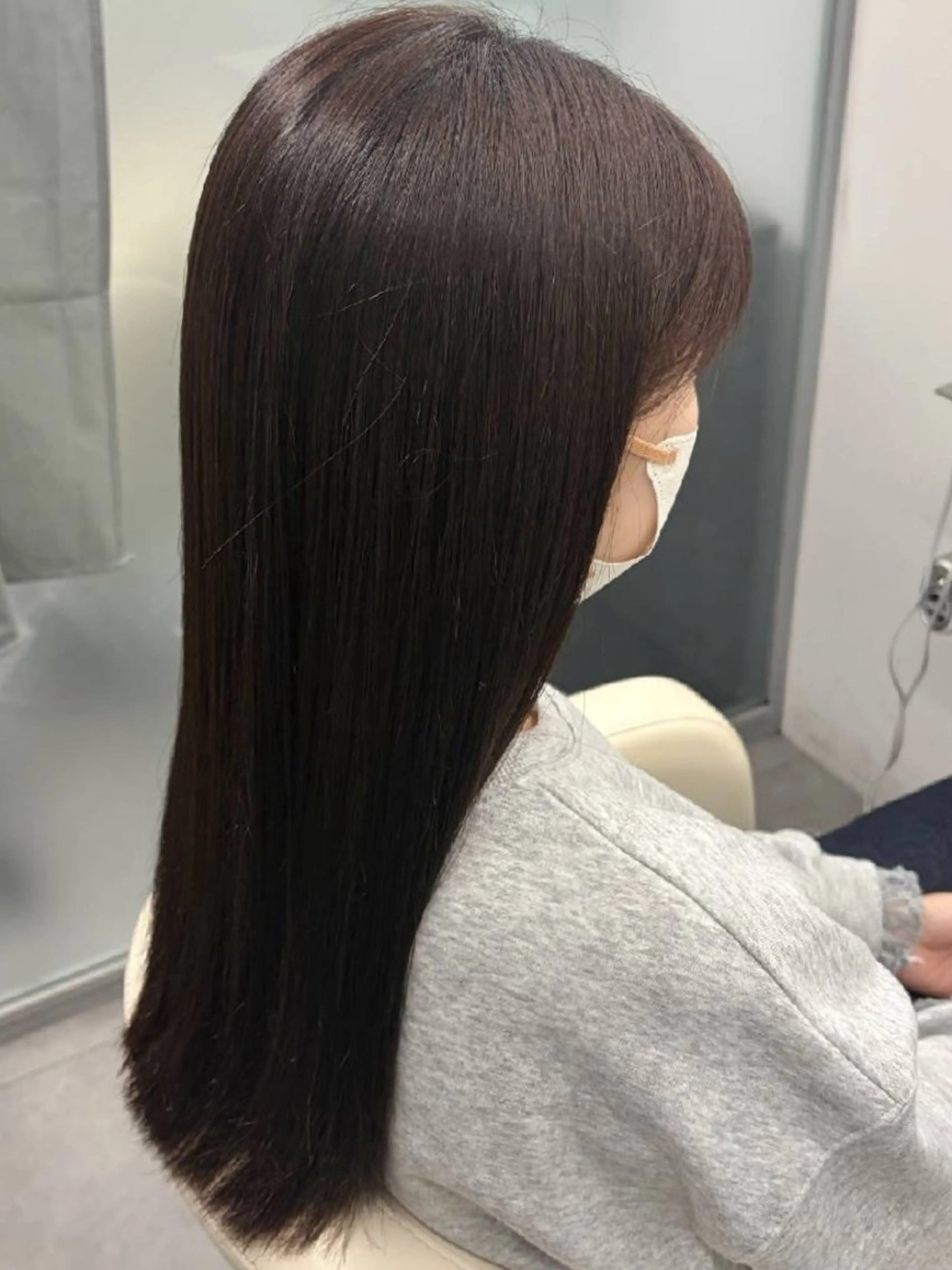 ロング カラー 江坂 misaki のヘアスタイル