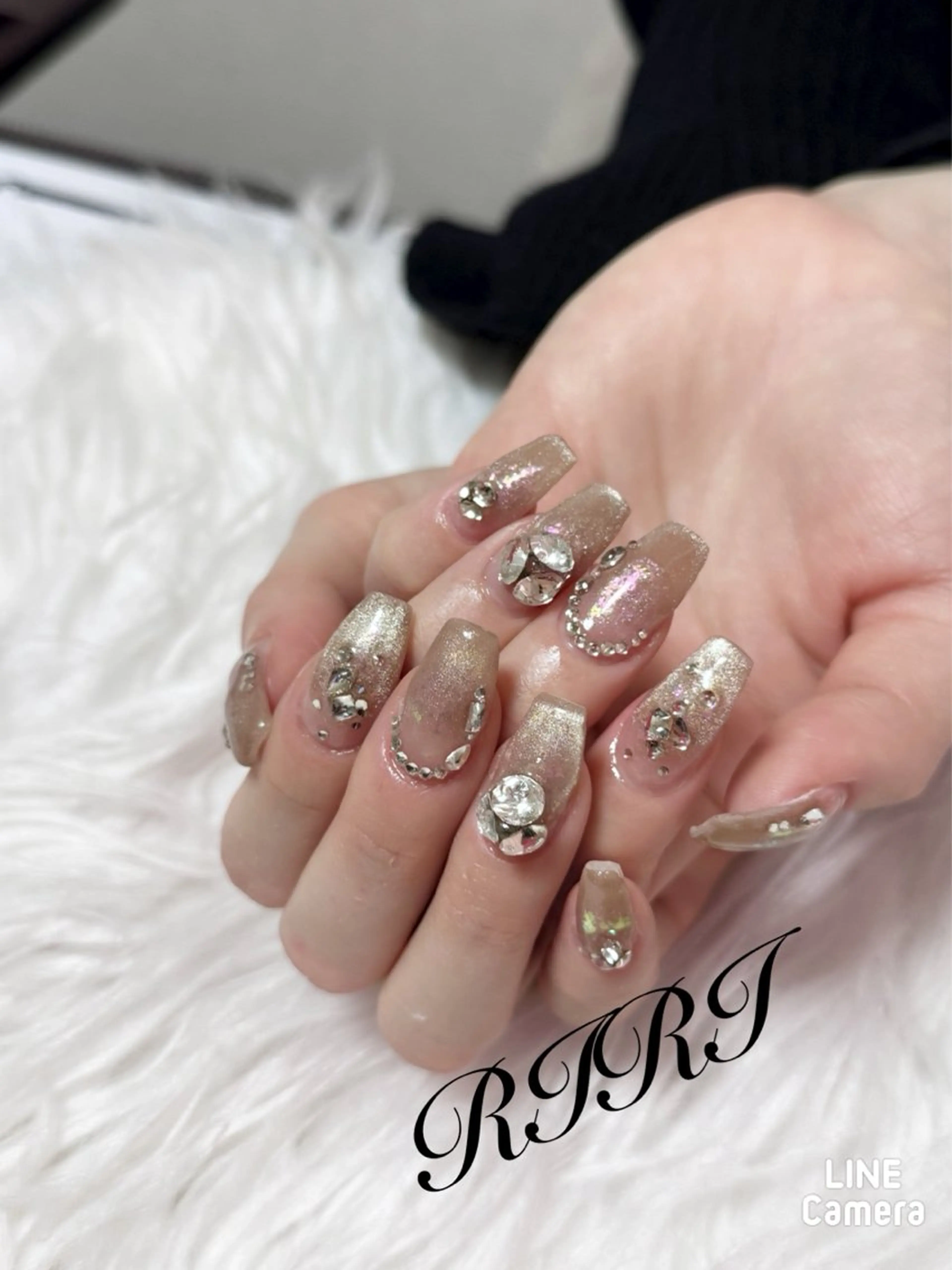 ネイル ジェルネイル キラキラネイル 韓国ネイル マグネットネイル ショートネイル ハンドネイル riri オーナーのネイルデザイン