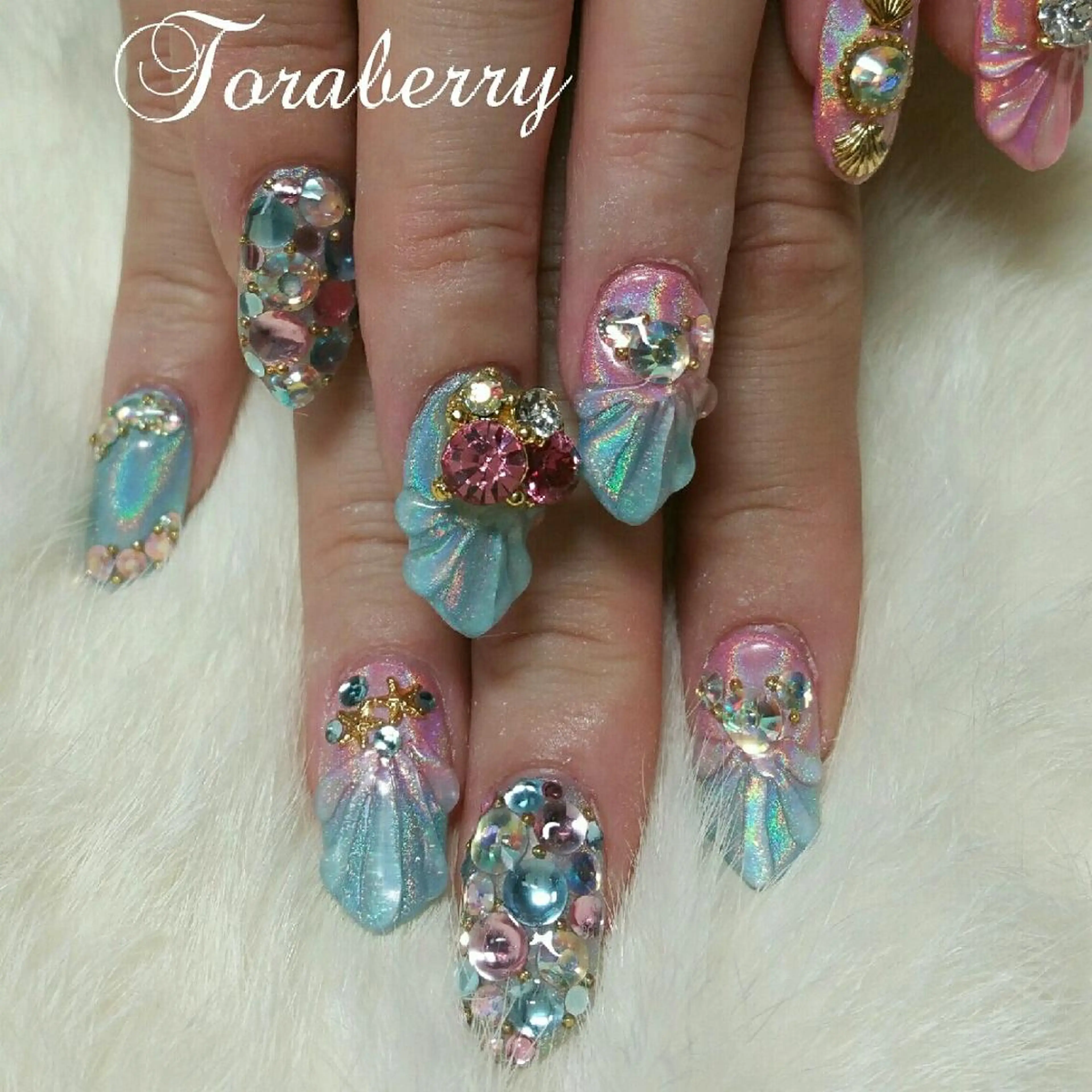 ネイル 持ち込み ネイリスト なつみのネイルデザイン