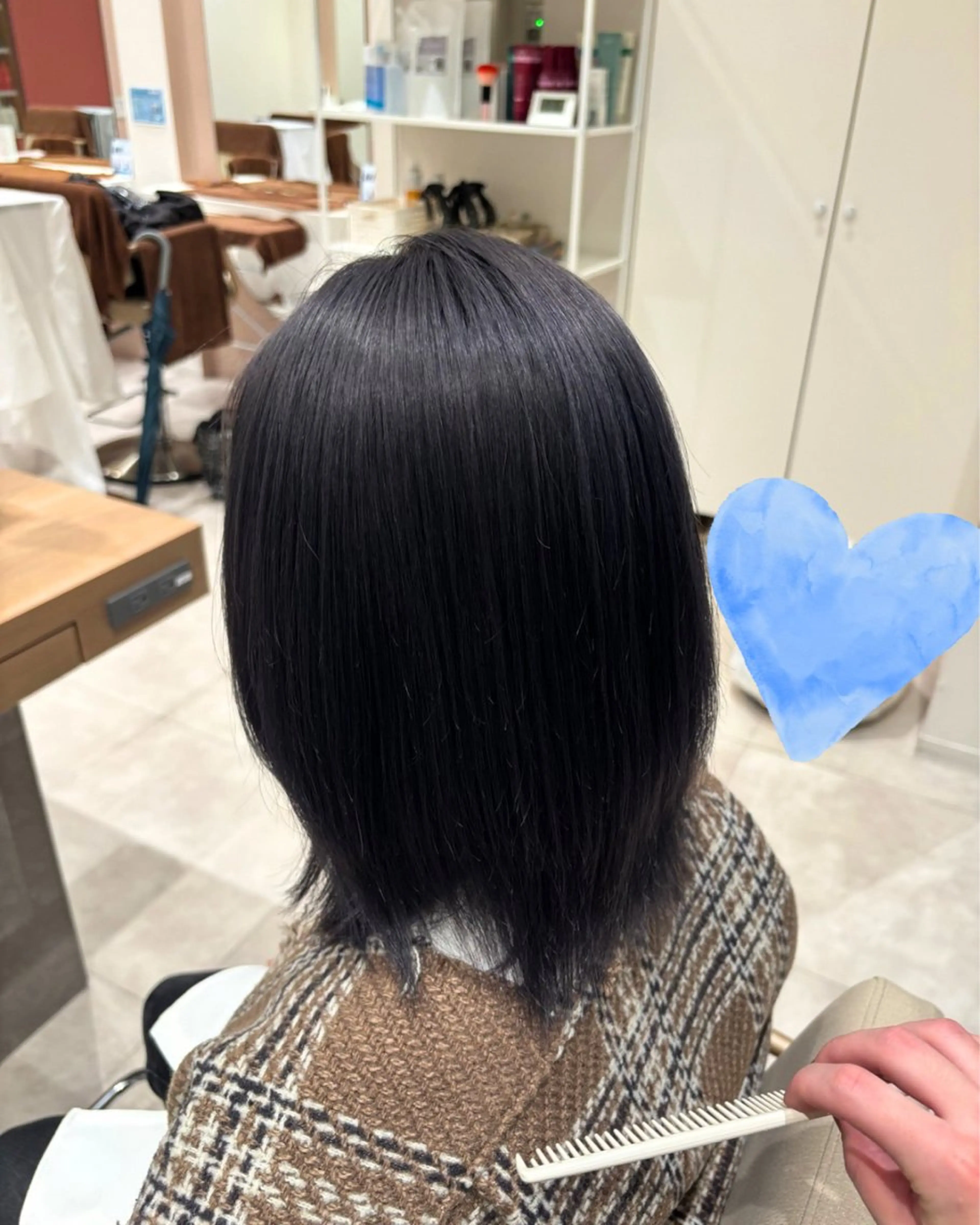 ショート カラー ブリーチ ネイビーカラー AVEDAcolor /りんたろうのヘアスタイル