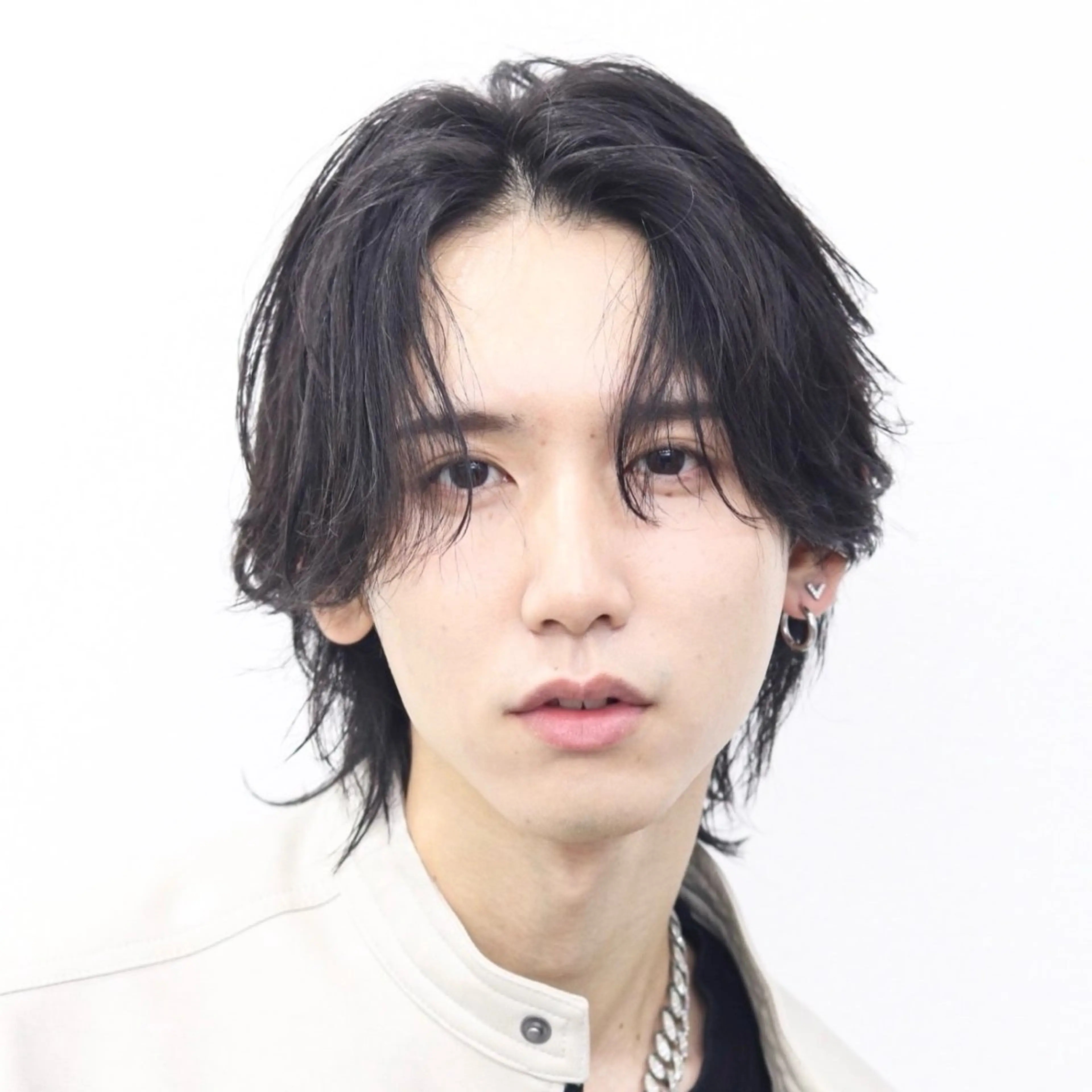 ミディアム カラー パーマ メンズ カット パーマ 🔥メンズ🔥かっこ いいが正義！代表柿崎のヘアスタイル