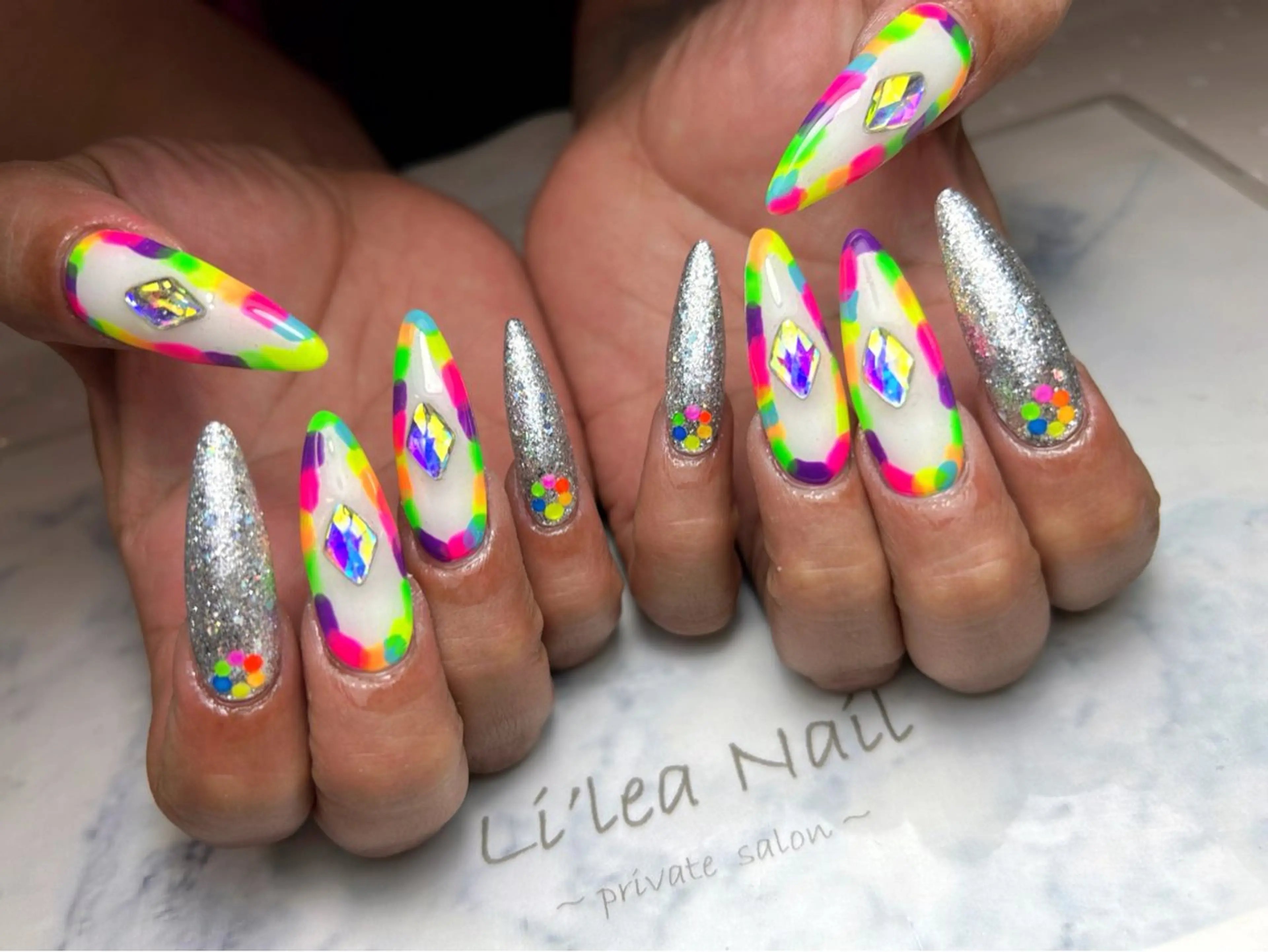ネイル Li'leaNail AINAのネイルデザイン