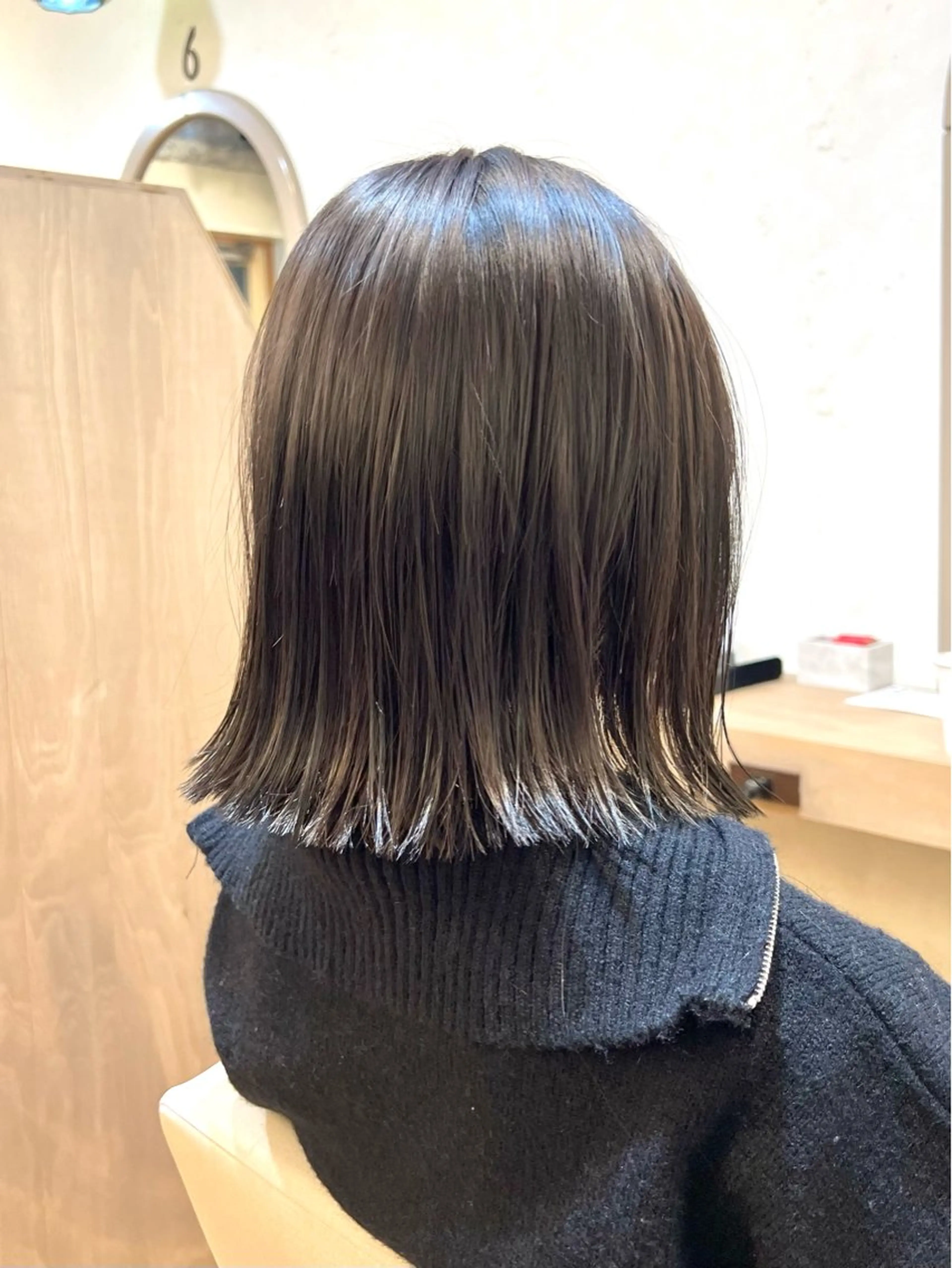 ショート カラー グレージュ ボブ 神戸ボブ✂️ ioe三宮/田 伸佳のヘアスタイル