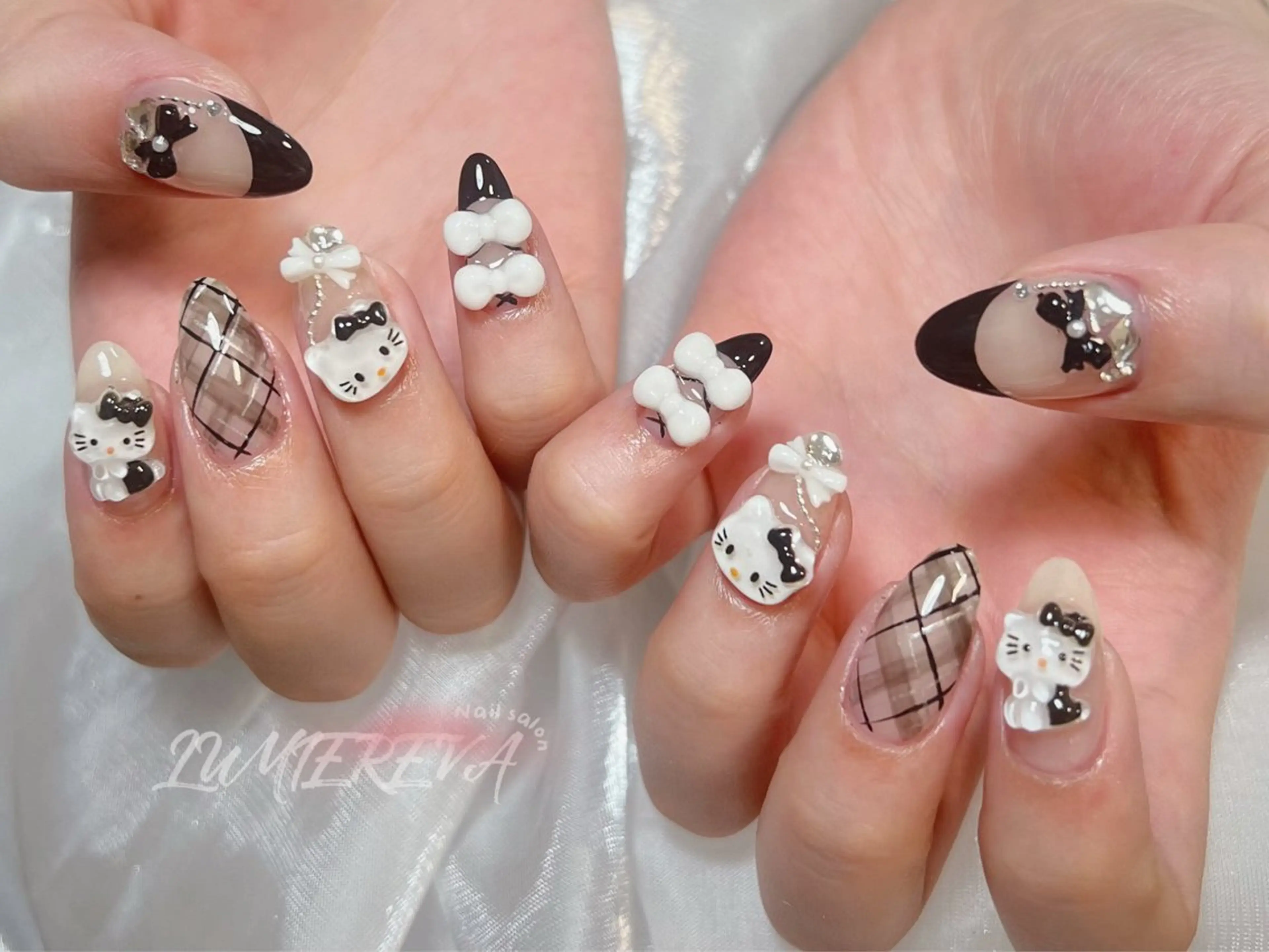 ネイル オーロラネイル 長さ出し ジェルネイル 氷ネイル・うるうるネイル 韓国ネイル Lumiereva nail salonのネイルデザイン