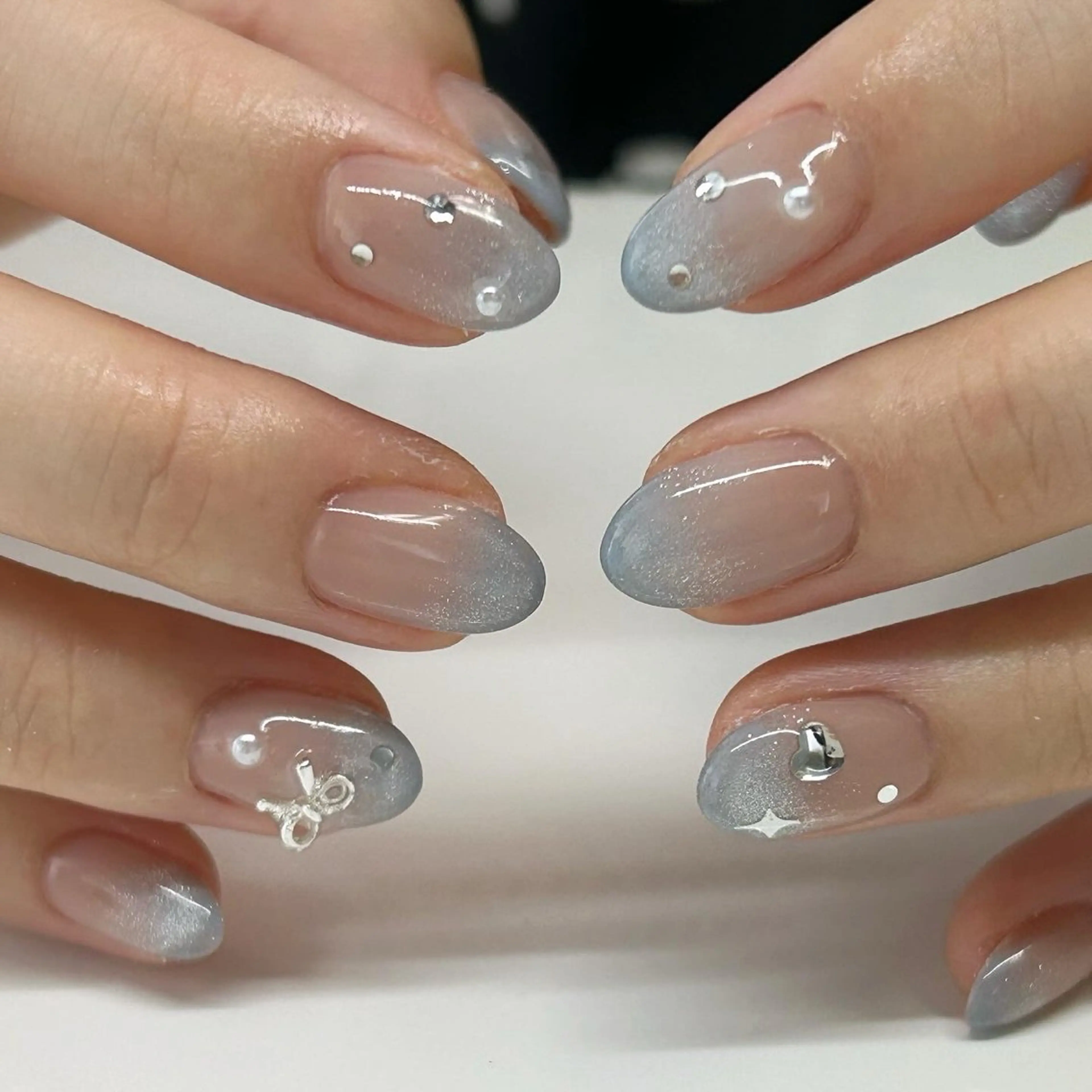 ミディアム ハンドネイル mark 🤍Yuki🤍のネイルデザイン