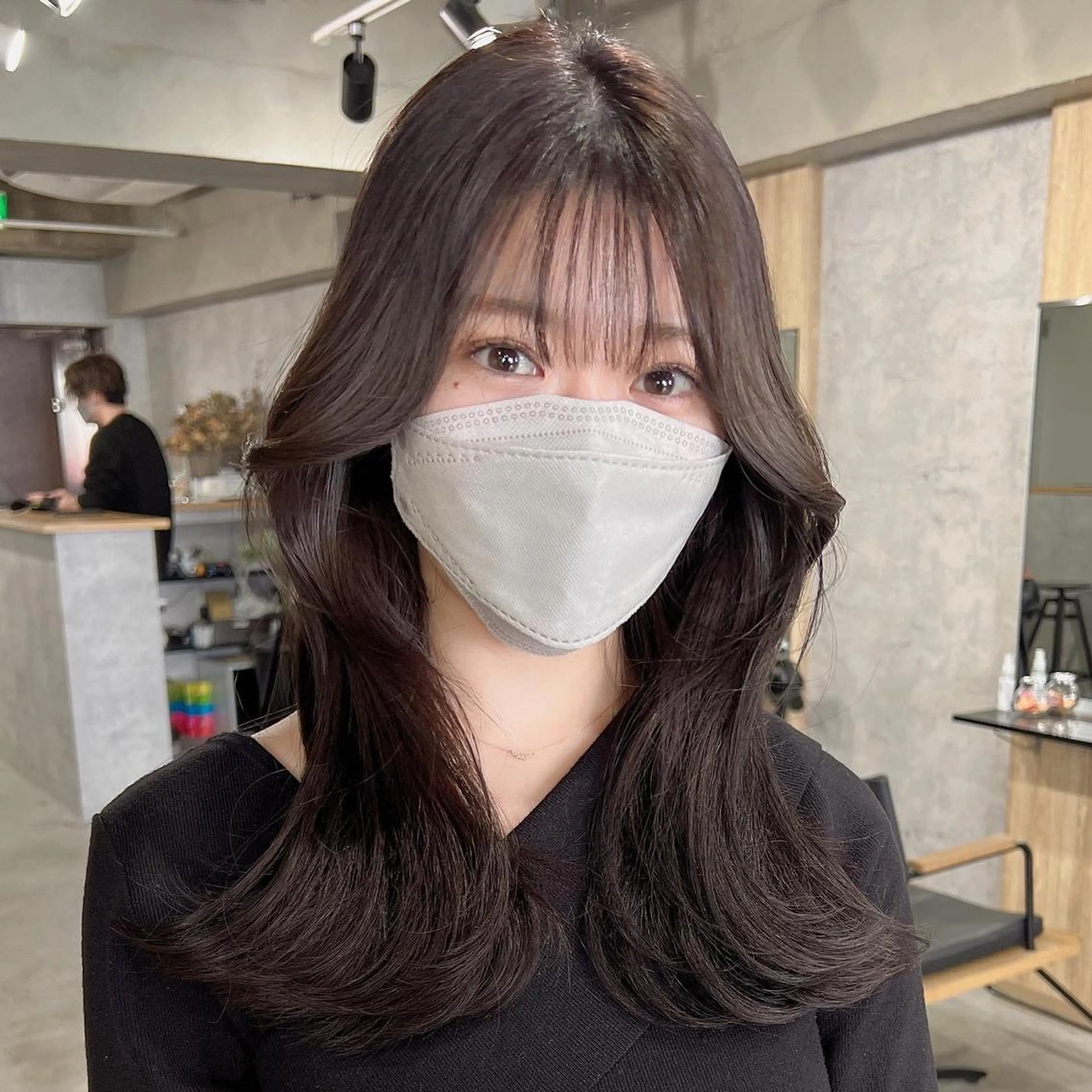 セミロング パーマ ヘアアレンジ メンズ キッズ ネイル マツエク・マツパ アイブロウ メンズブリーチ メンズハイトーン メンズインナーカラー メンズ韓国風 アッシュ レイヤー／顔周り 韓国ヘア森田和貴のヘアスタイル