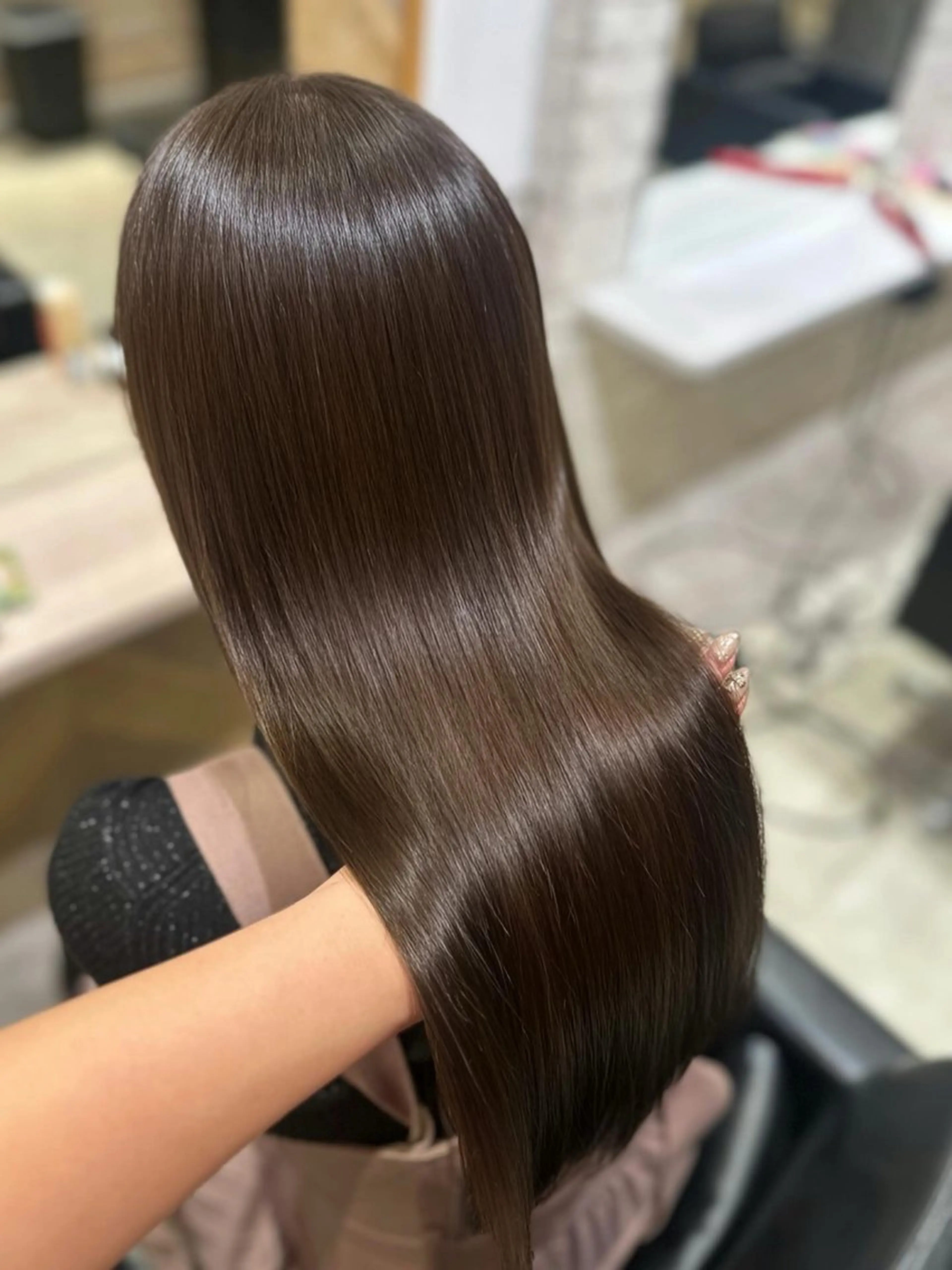 ロング カラー ヘアカラー トリートメント 🖤KURUMI🖤 潤艶・髪質改善のヘアスタイル