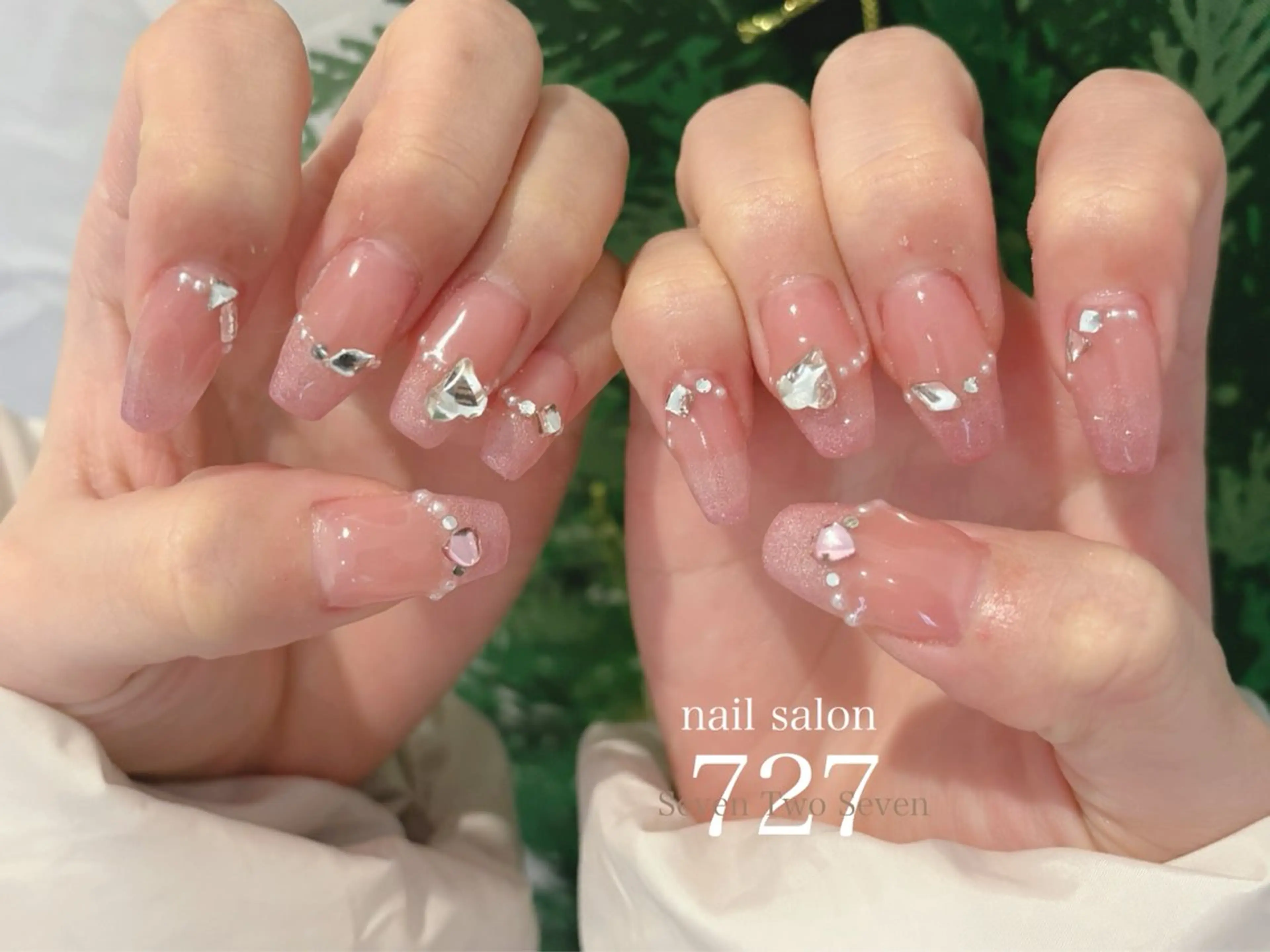 ネイル ハンドネイル 727 nailのネイルデザイン