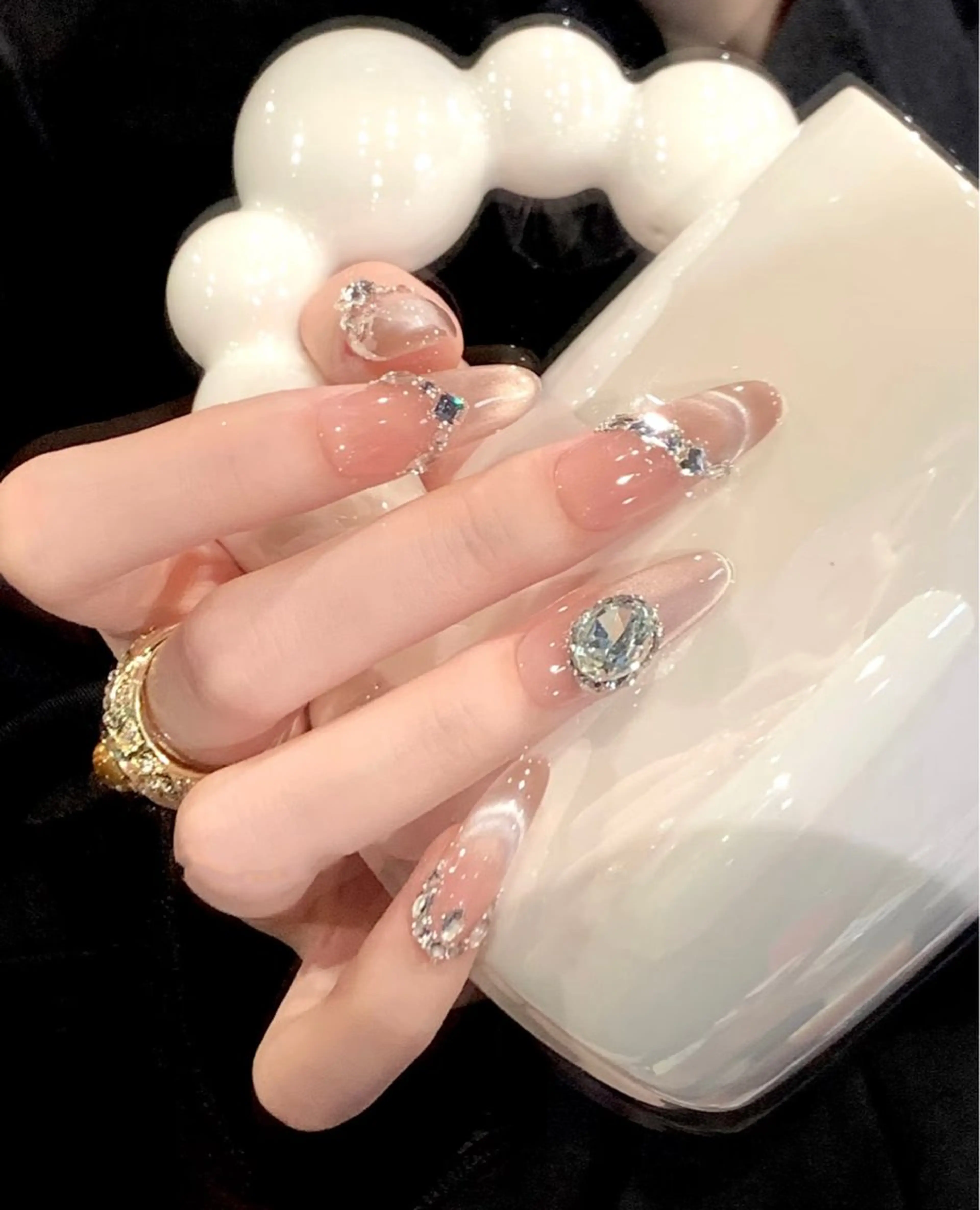 🌸 グラデーション／チーク／マグネット/ストーン2本まで／2色まで🩷600色が用意しております♪4200¥💅の写真