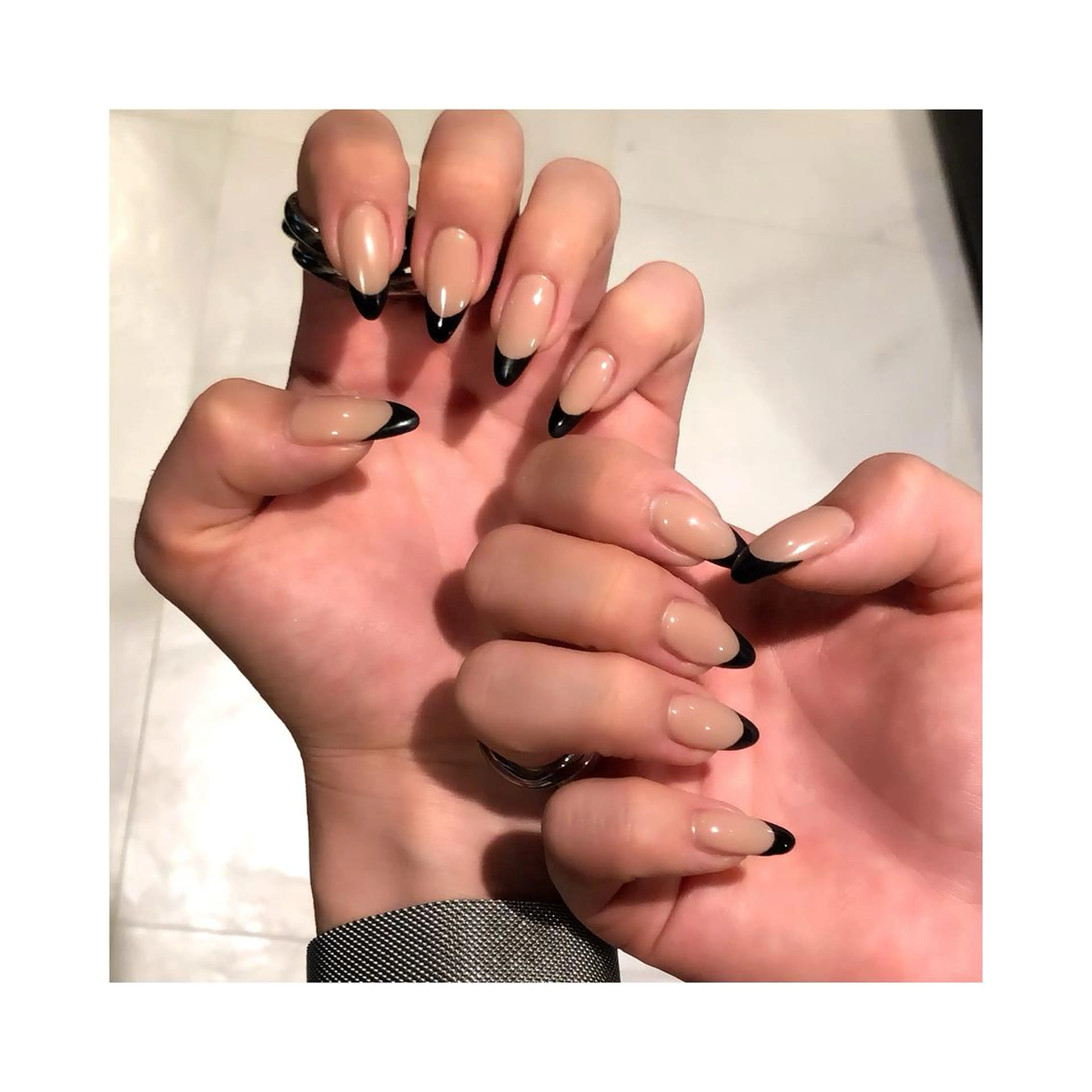 ネイル フレンチネイル ハンドネイル Siesta 🌹のネイルデザイン