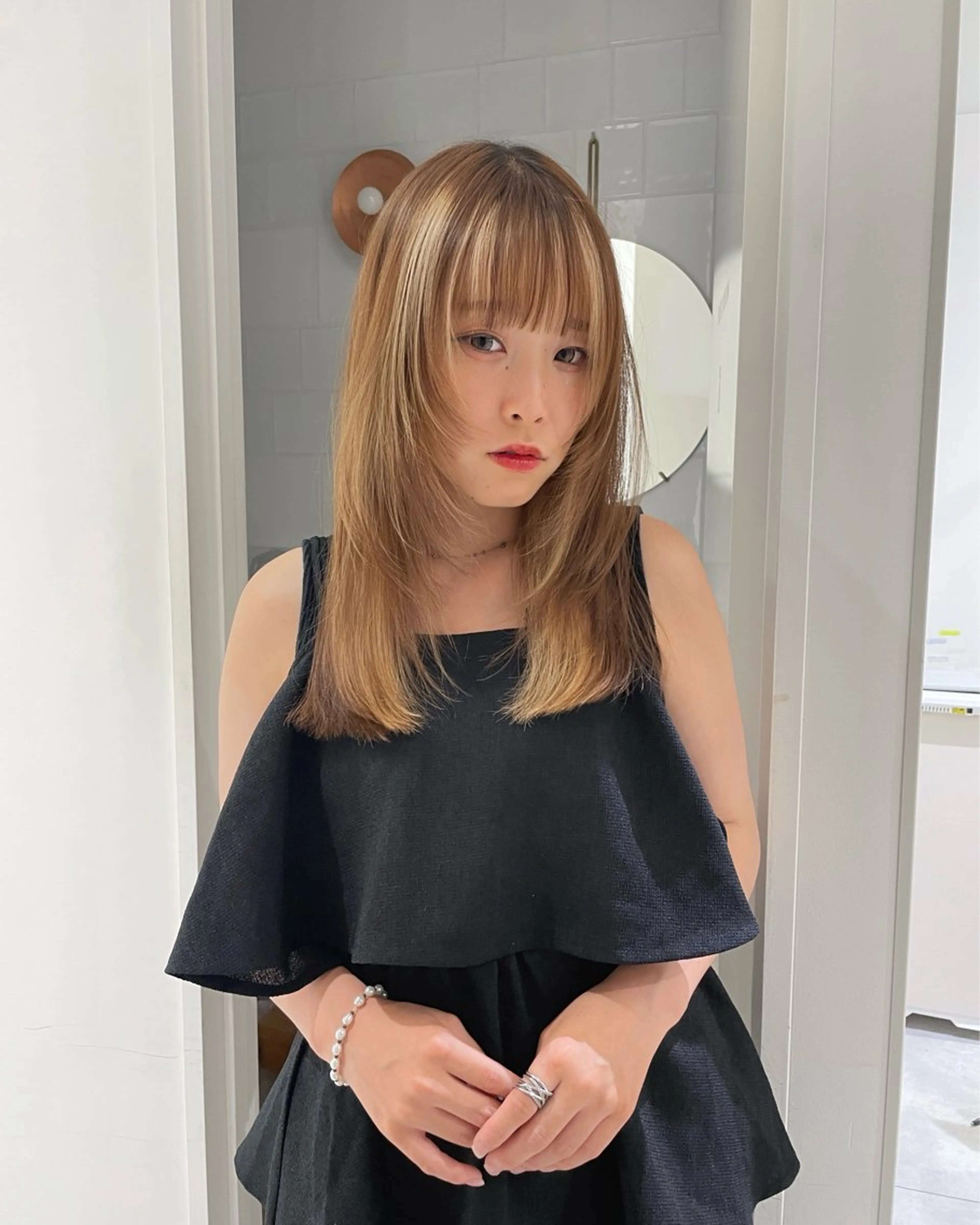 ミディアム 顔まわりレイヤー 顔周りカット レイヤーカット MASHU abeno店所属・アサカ/透明感カラー /レイヤーカットのヘアスタイル