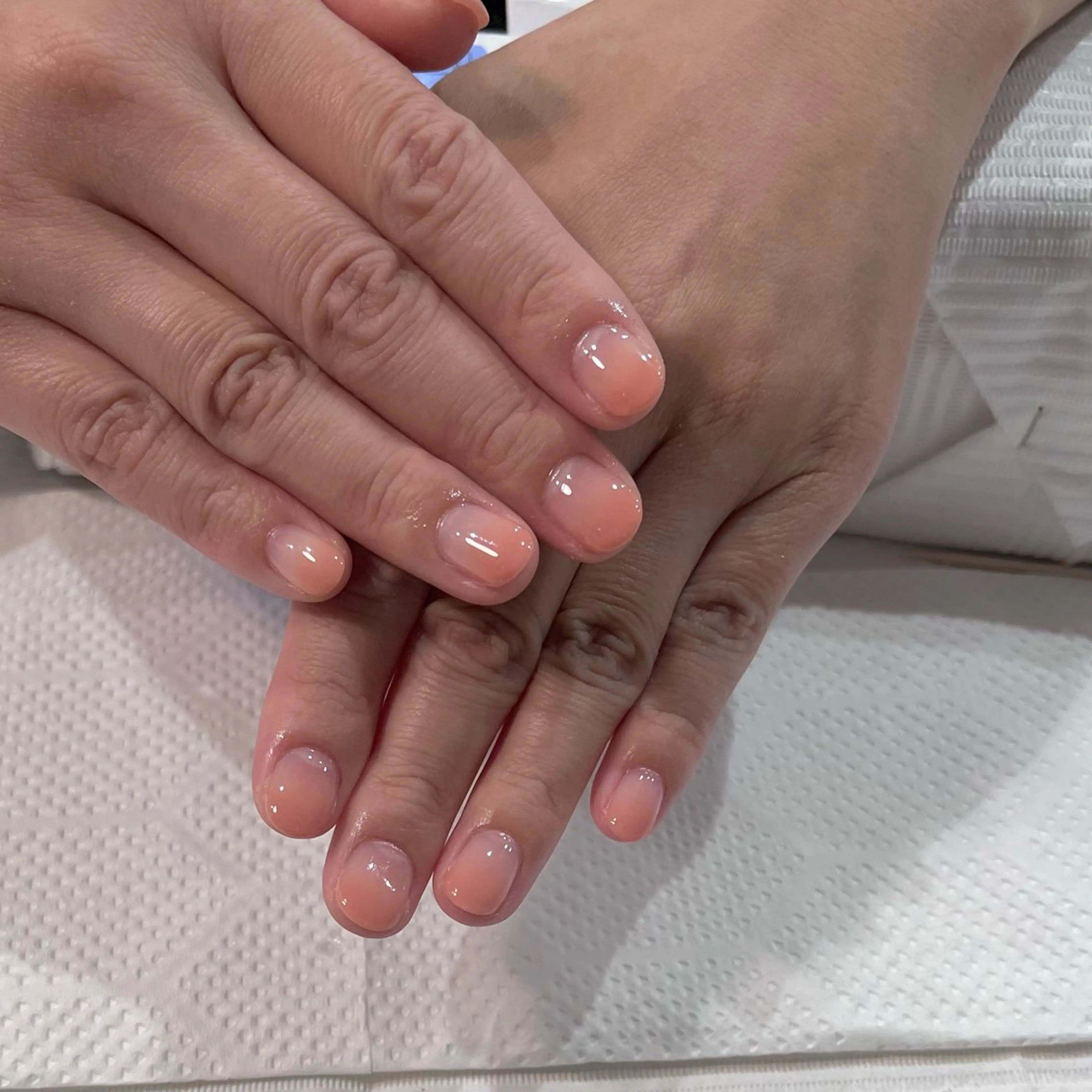 ネイル ハンドネイル NAO🐰🎀 ちゅるん⌇パラジェルのネイルデザイン