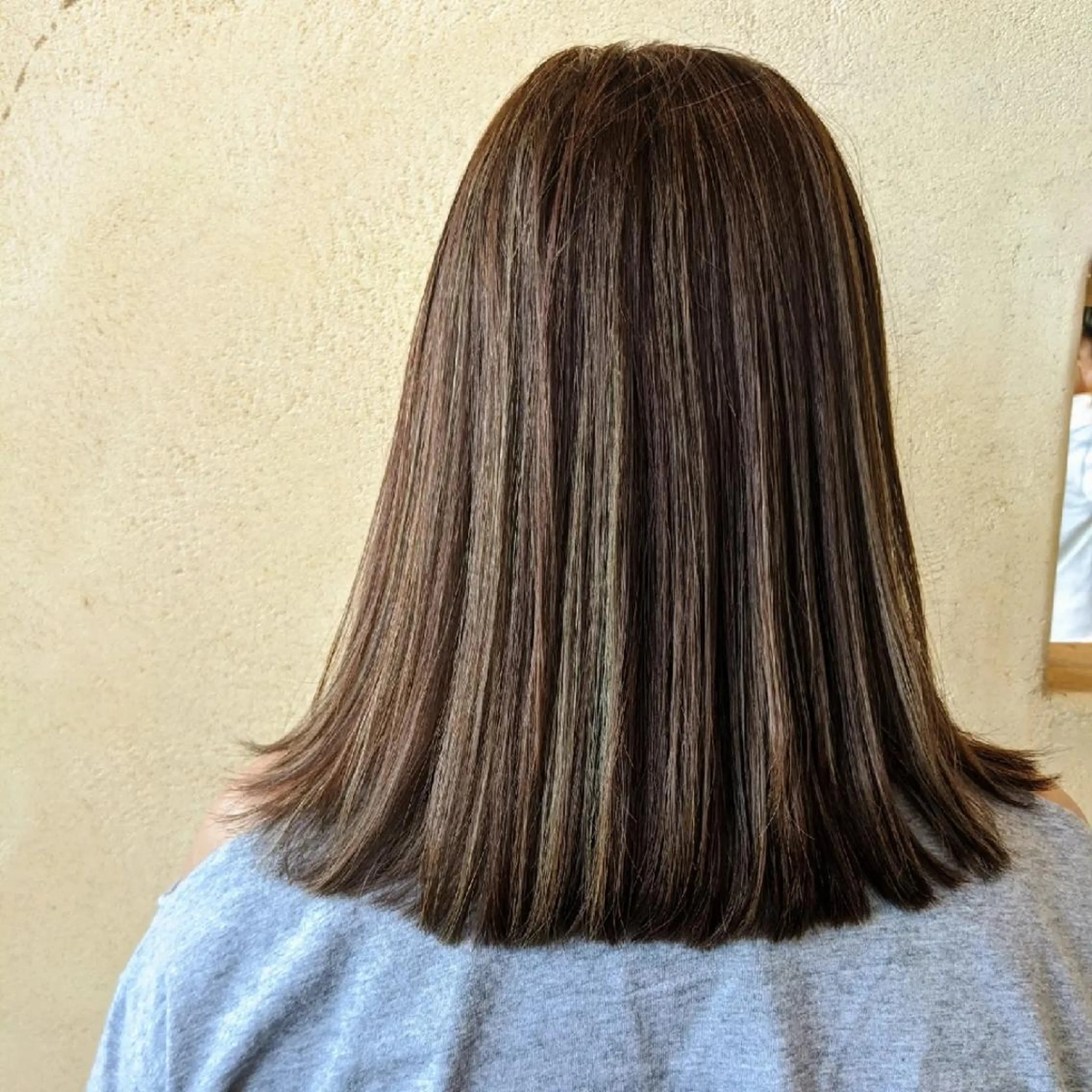 ミディアム カラー ベージュカラー ハイライトカラー イルミナカラー ハイライト 木下 峻輔/髪質改善特化のヘアスタイル