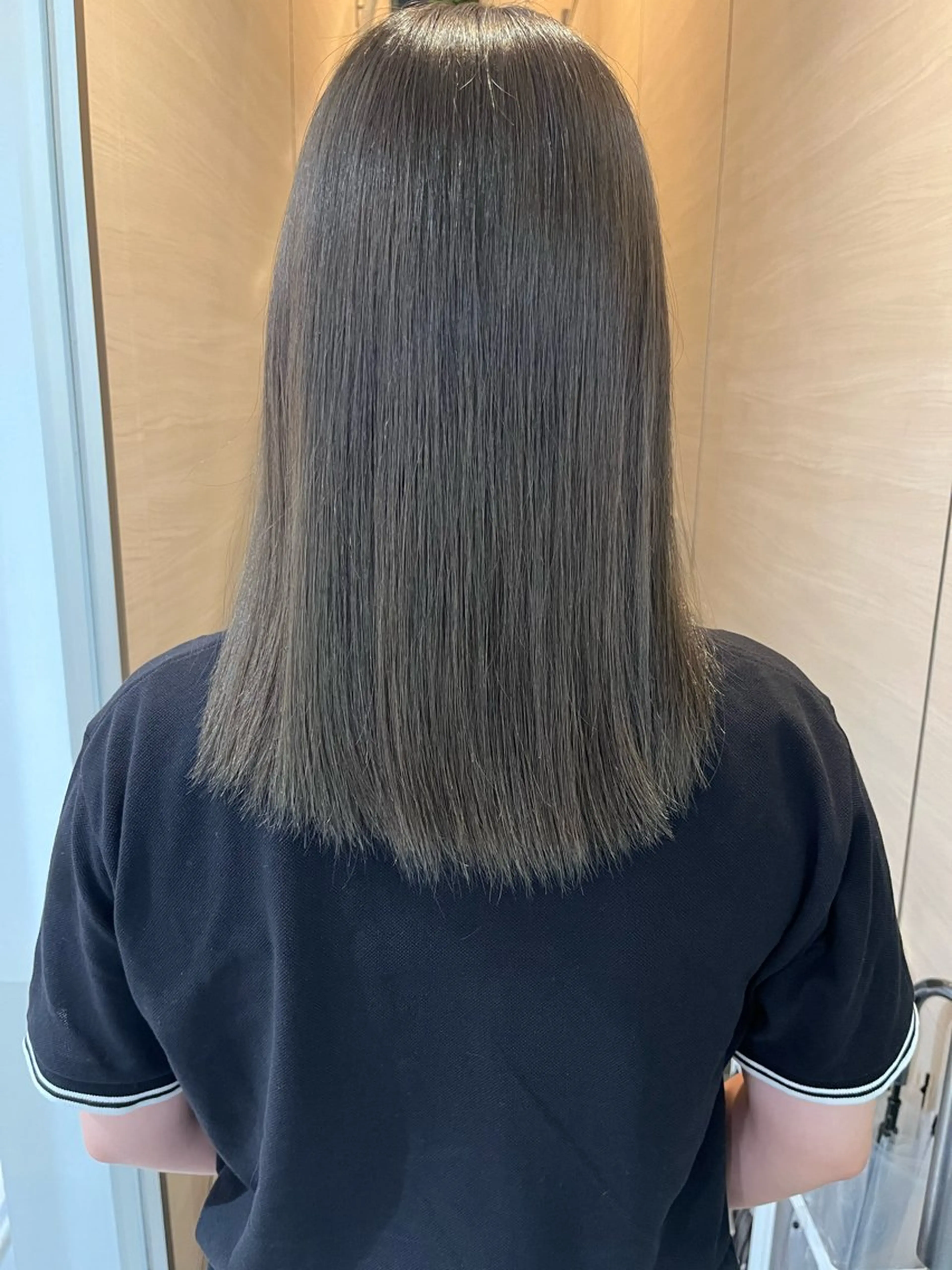 カラー 透明感カラー グレージュ オリーブグレージュ オリーブグレー 🥇赤み消しカラー／ 髪質改善の匠🥇のヘアスタイル