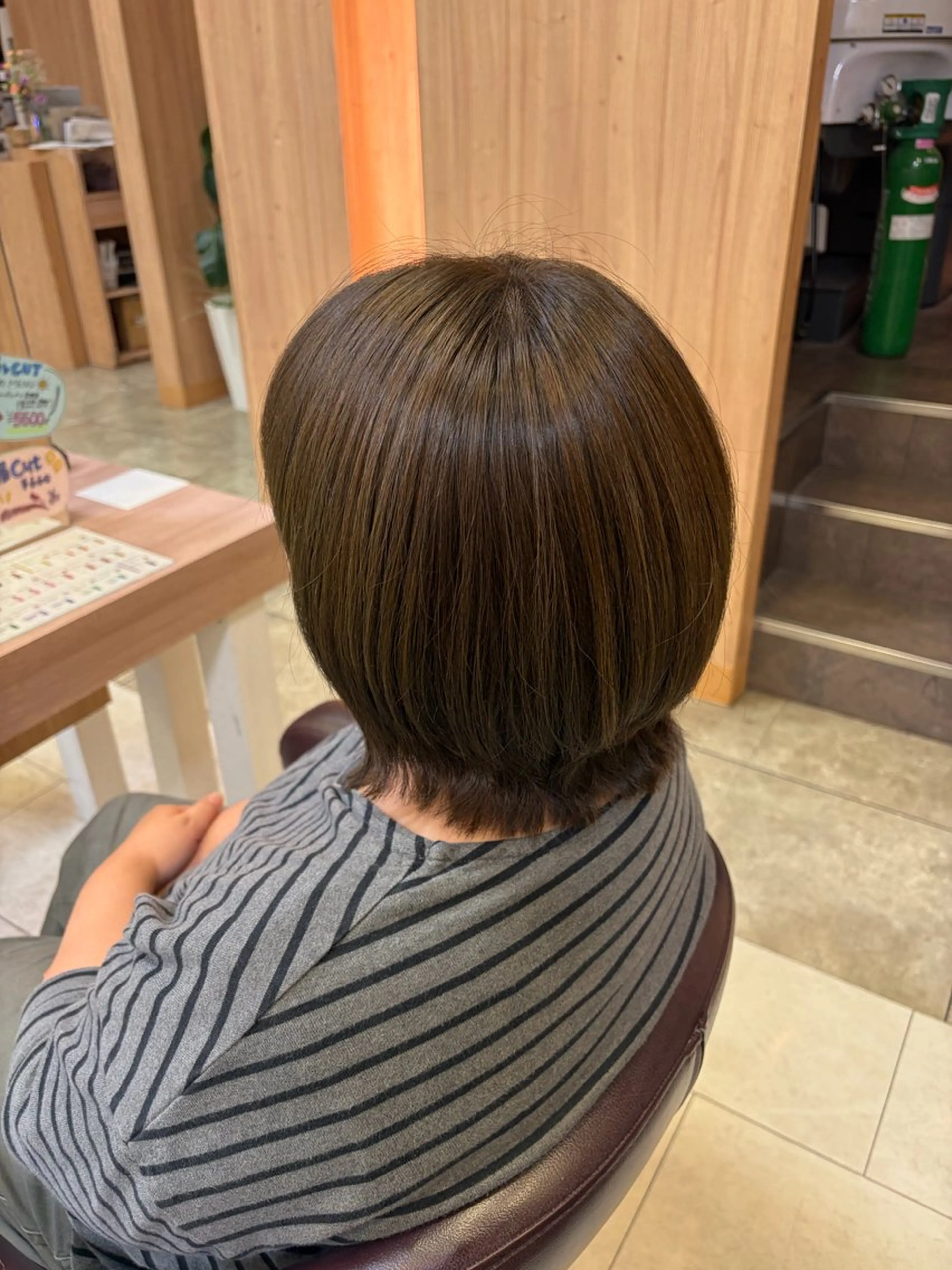 ショート ボブ くびれヘア カット ヘアカラー むらもと ゆうのヘアスタイル