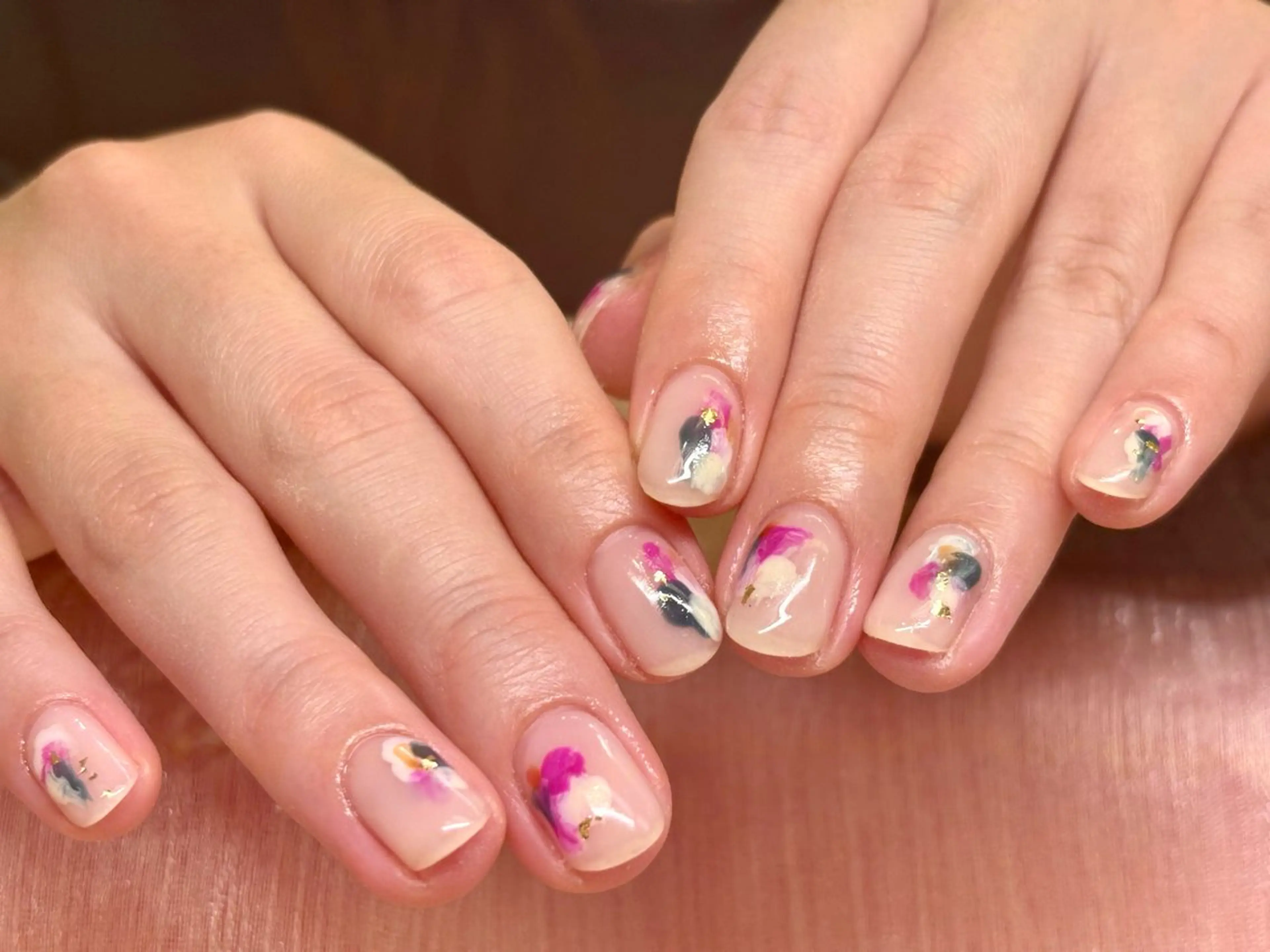 ネイル 持ち込み ニュアンスネイル ハンドネイル ハンドケア ETE LUNA NAILのネイルデザイン