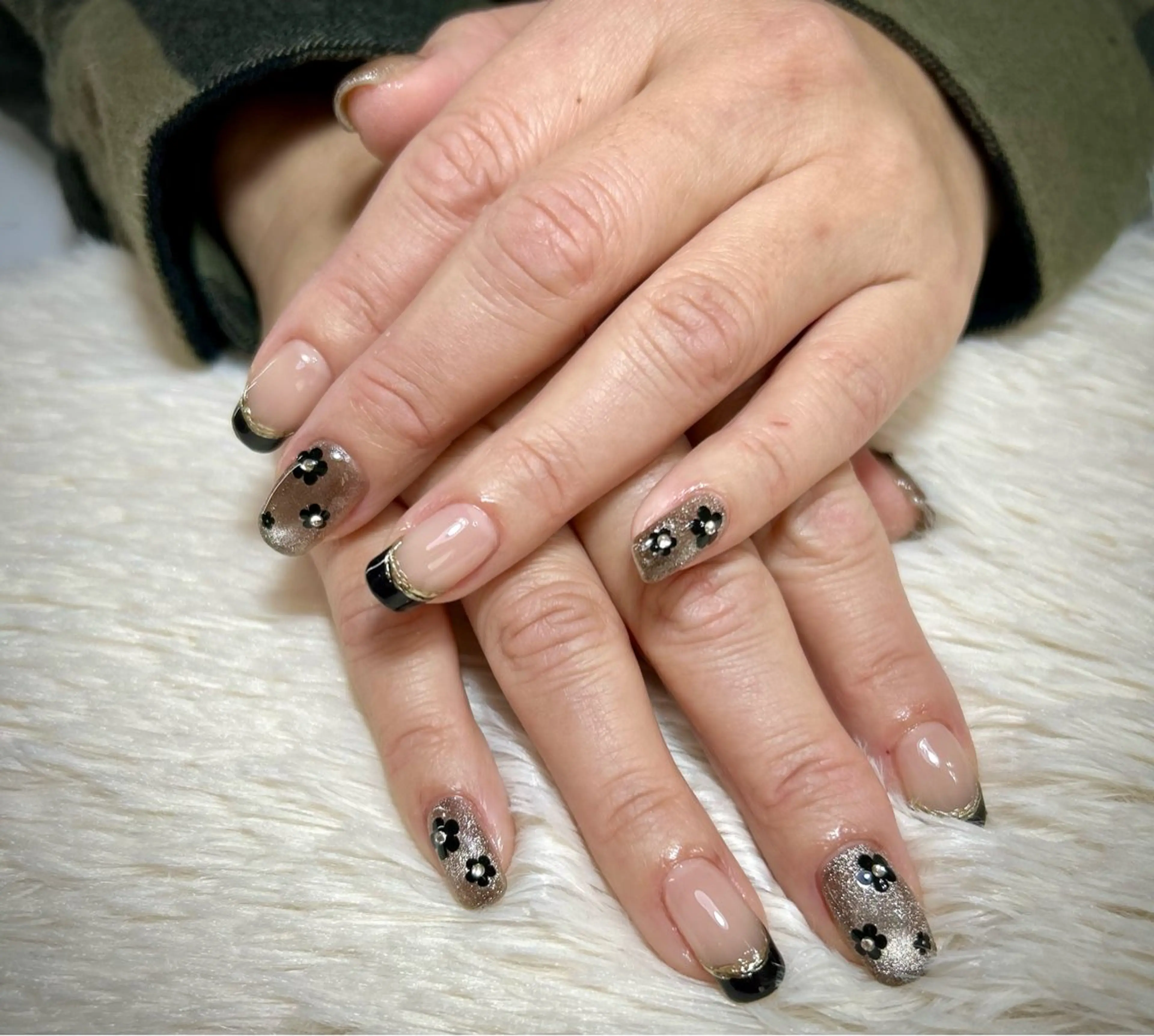 ネイル Nailsalon Latteのネイルデザイン