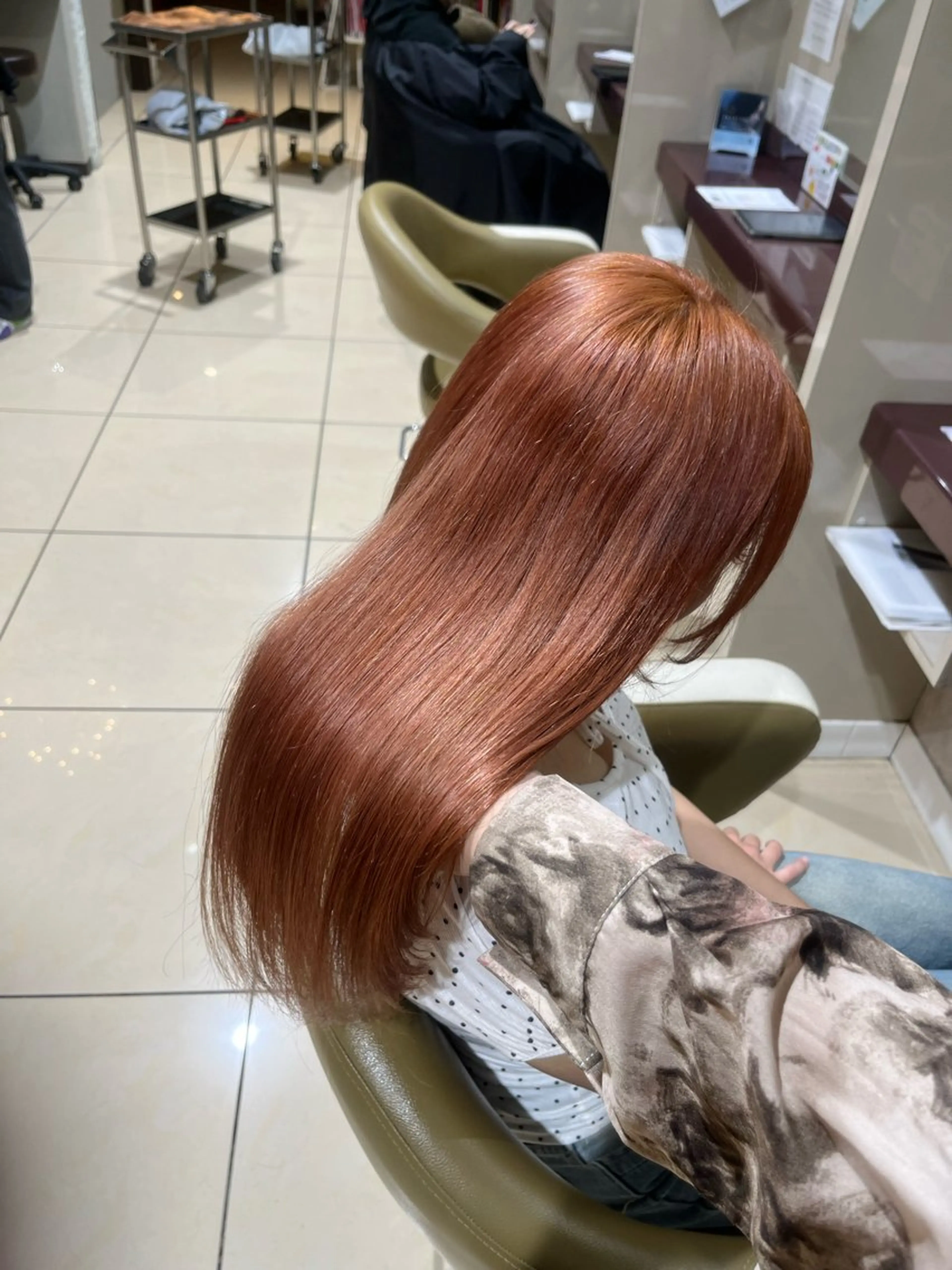 セミロング ヘアカラー 八重樫 夢愛のヘアスタイル