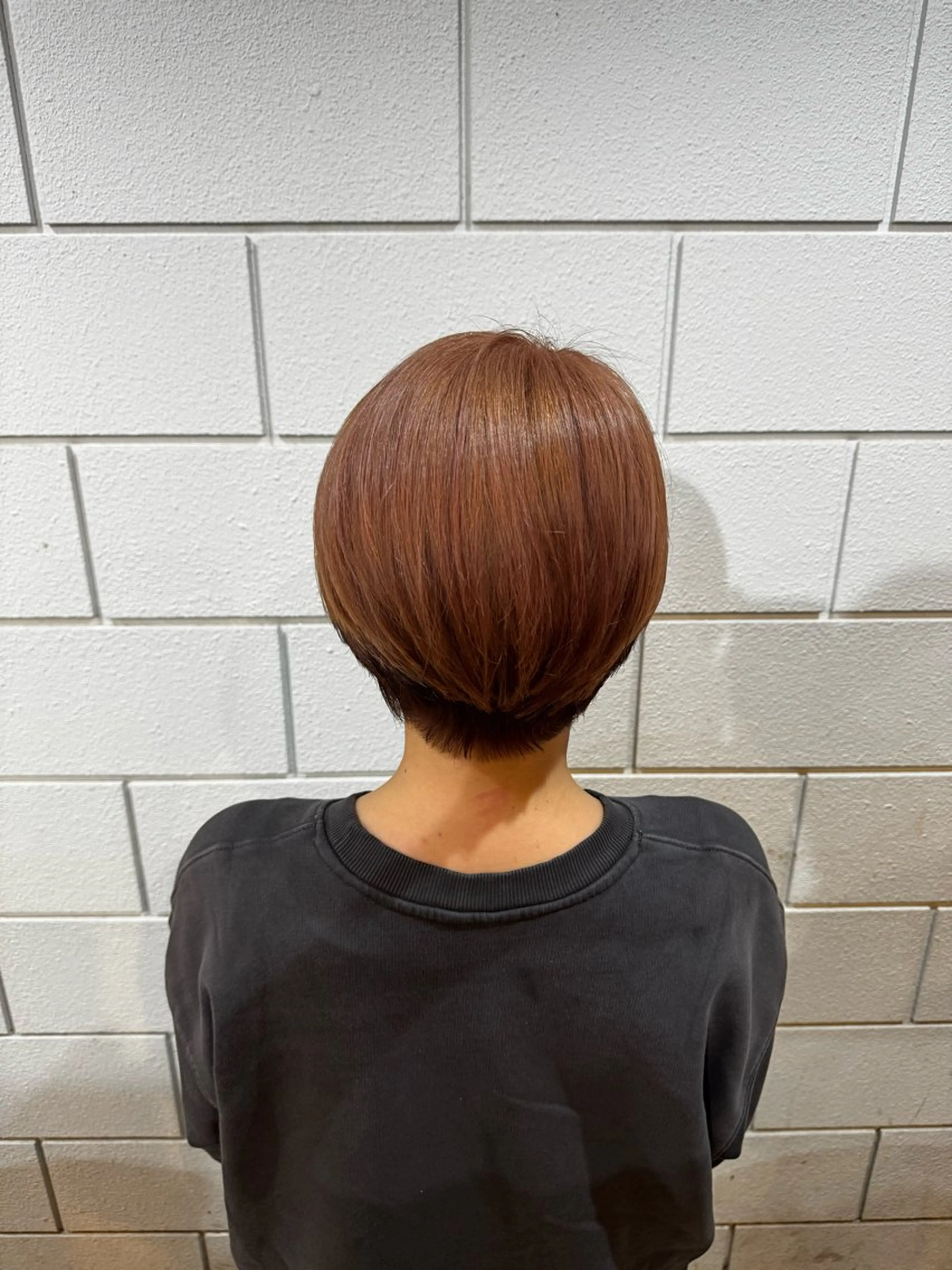 ショート カット ヘアカラー 透け感/ハイトーン/ レイヤー/小山田のヘアスタイル