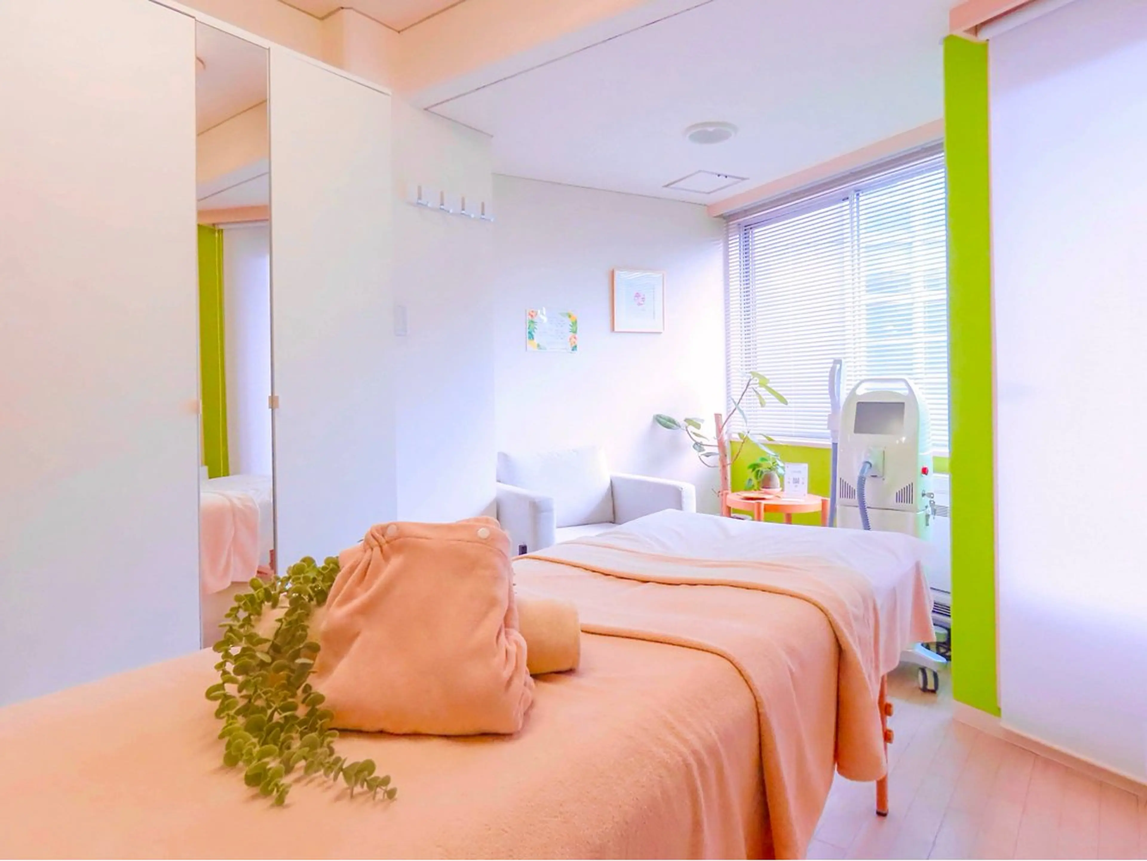 透明感UP！お顔コラーゲン脱毛♫一回＋美肌パック付き3900円！！●完全個室の写真