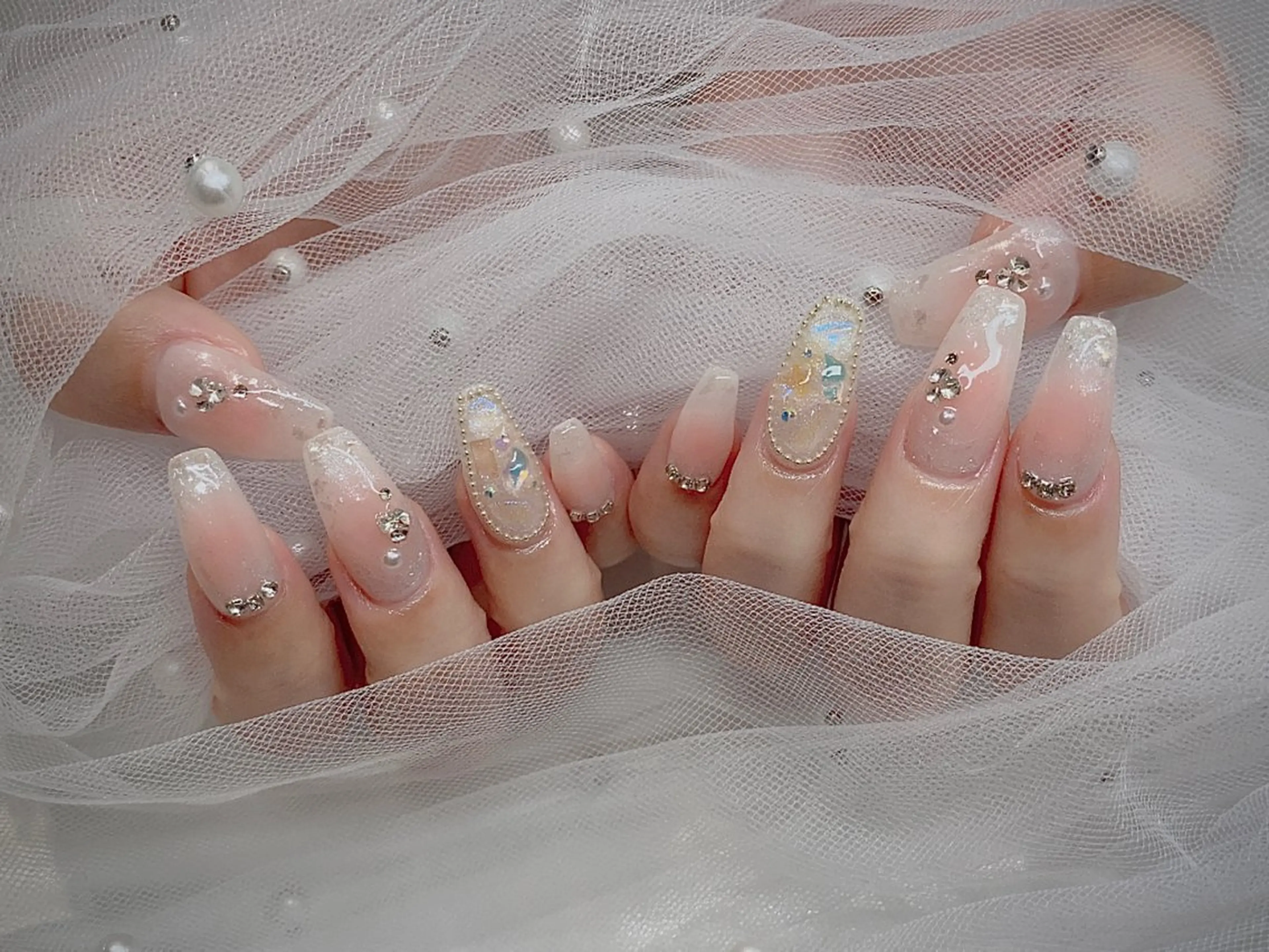 ネイル I-nailロング /ワンホン/キラキラのネイルデザイン