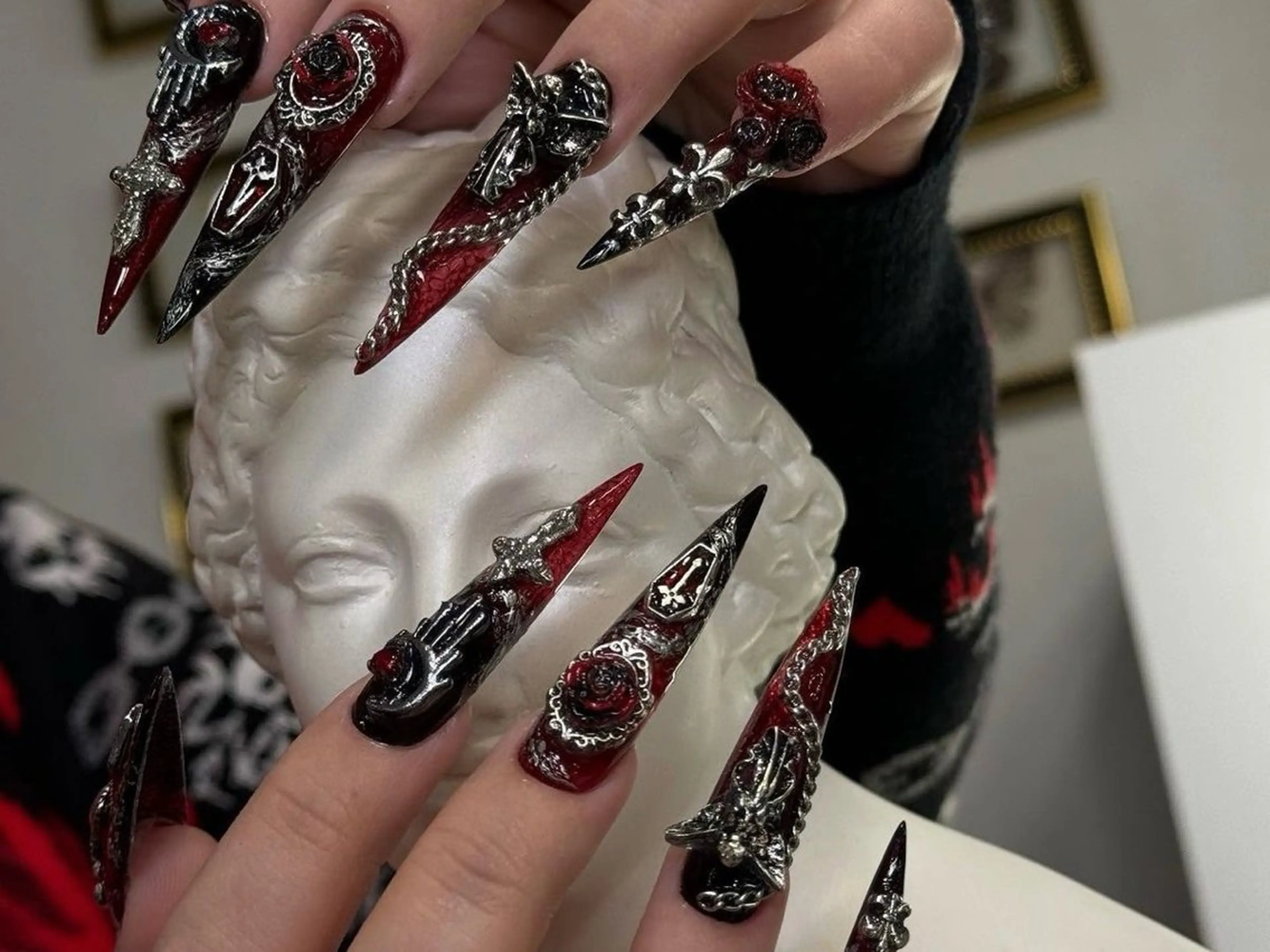 ネイル フレンチネイル グラデーション キラキラネイル 韓国ネイル マグネットネイル ハンドネイル 高橋 真央のネイルデザイン