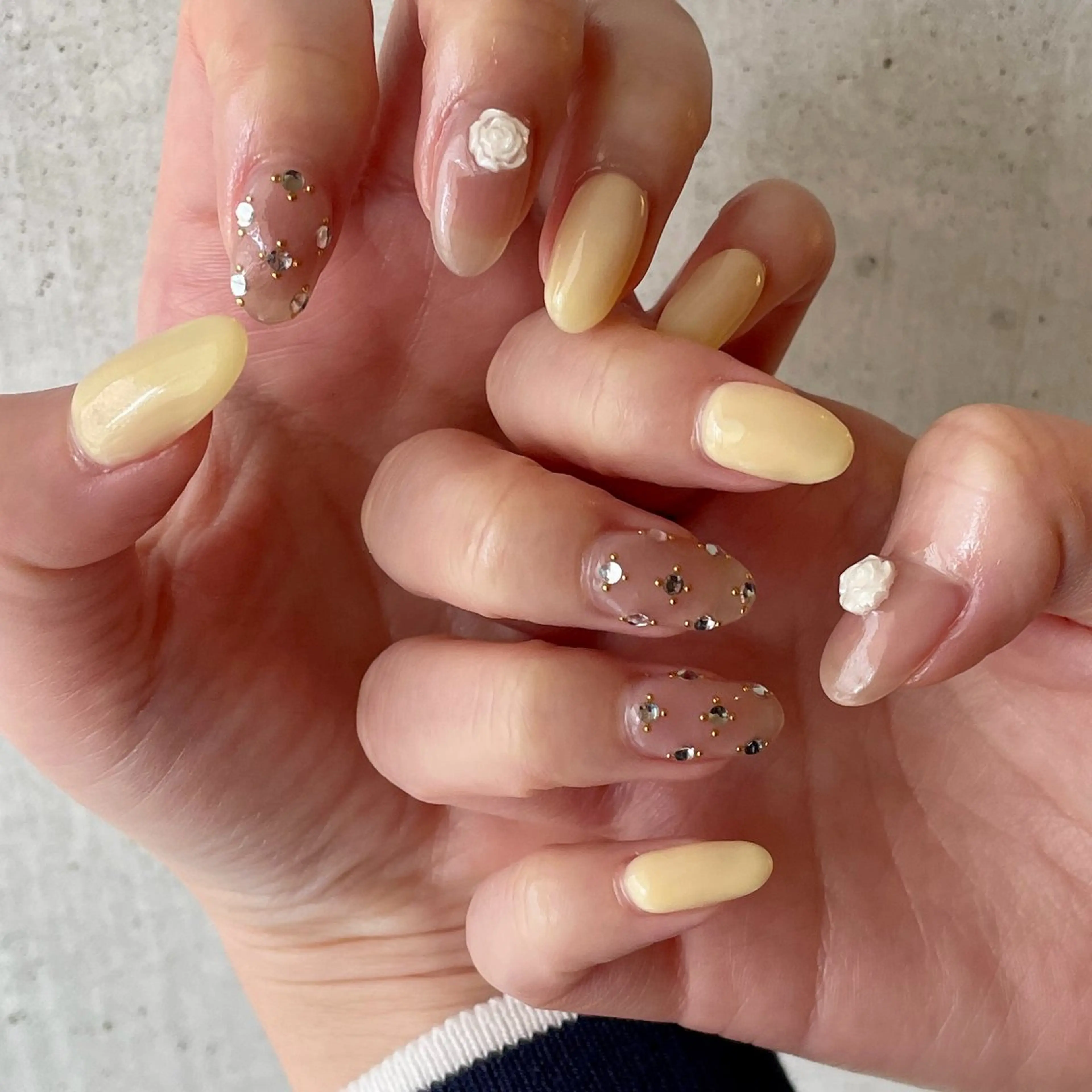 ネイル アートネイル 黄色 ハンドネイル LUNI 久屋大通 ˚✧₊⁎/ yuriのネイルデザイン