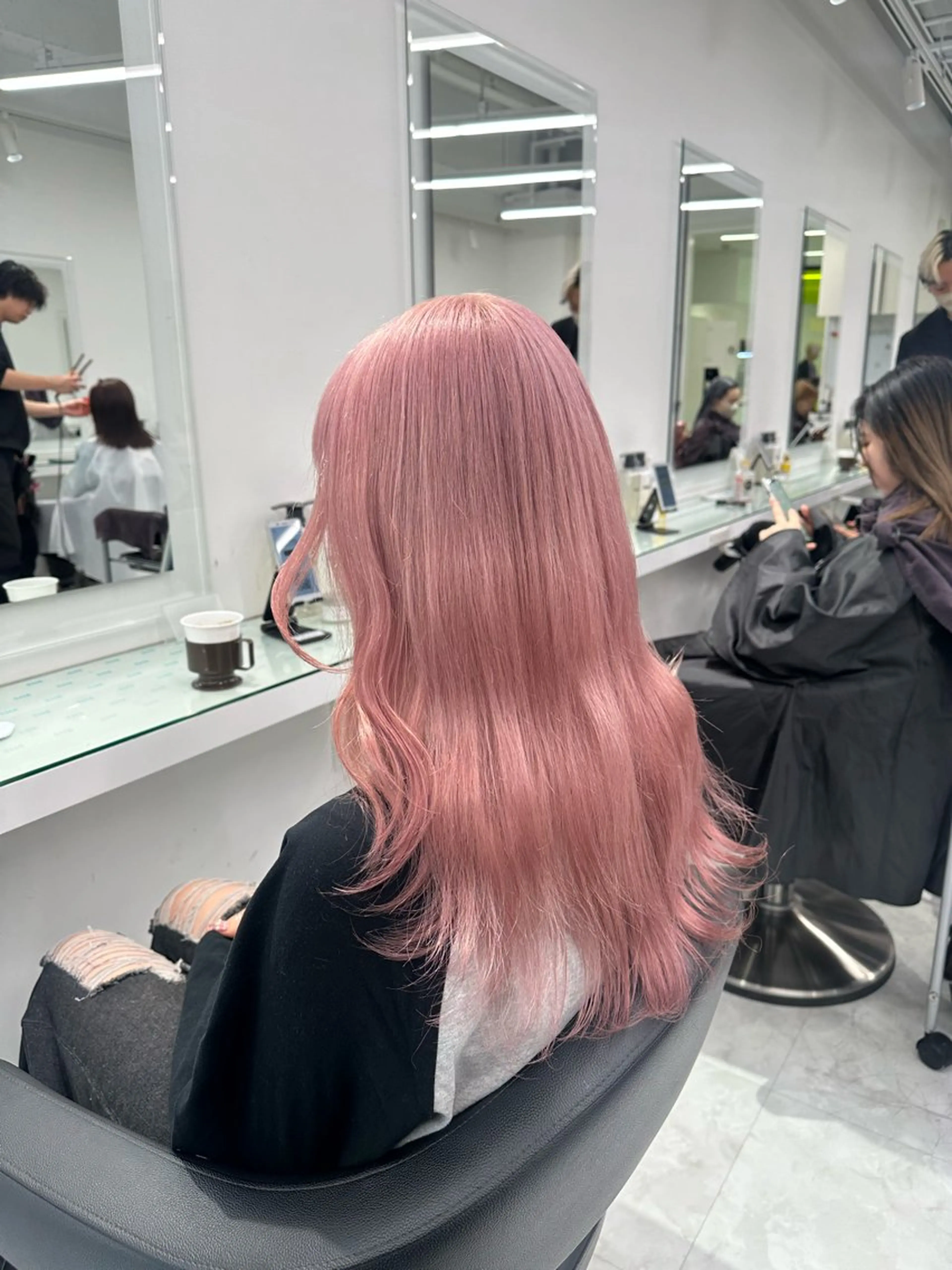 セミロング カラー ヘアカラー トリートメント ヘッドスパ ヘアセット ❄最強かわいいカラー ❄️MINA❄️のヘアスタイル