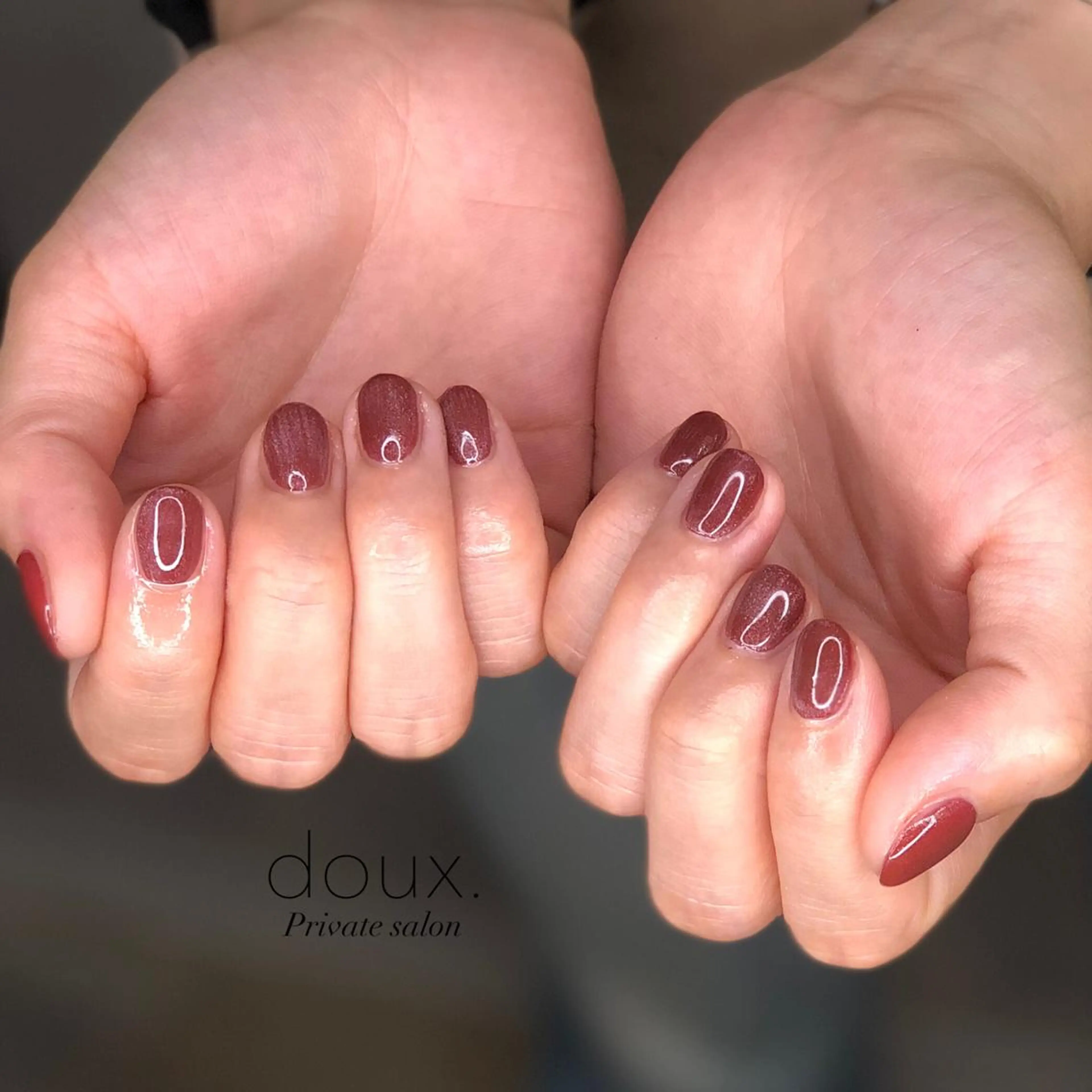 ネイル マグネットネイル doux. nailのネイルデザイン