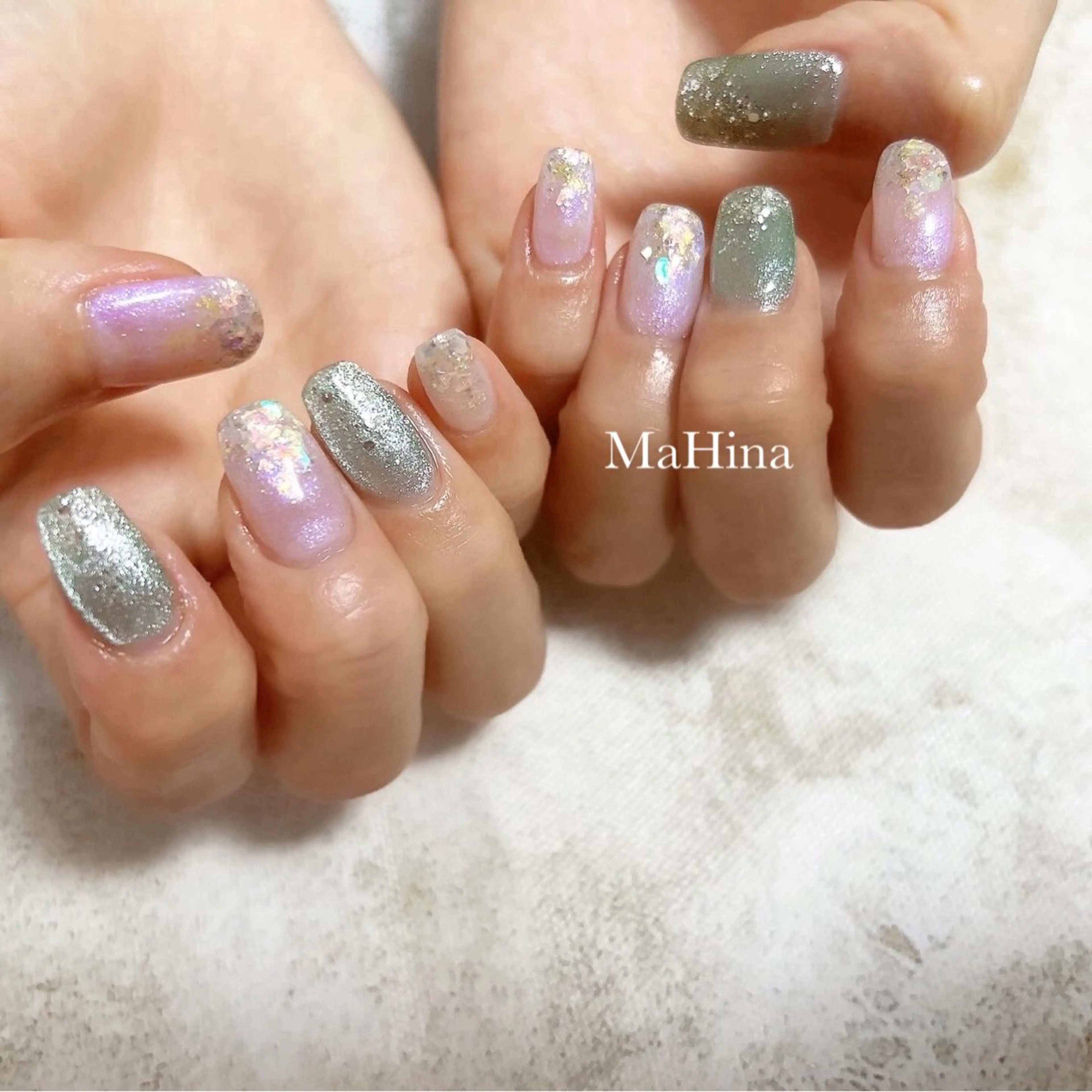 ネイル オーロラネイル ジェルネイル キラキラネイル マグネットネイル ワンカラーネイル ハンドネイル MaHina🌙 salonのネイルデザイン