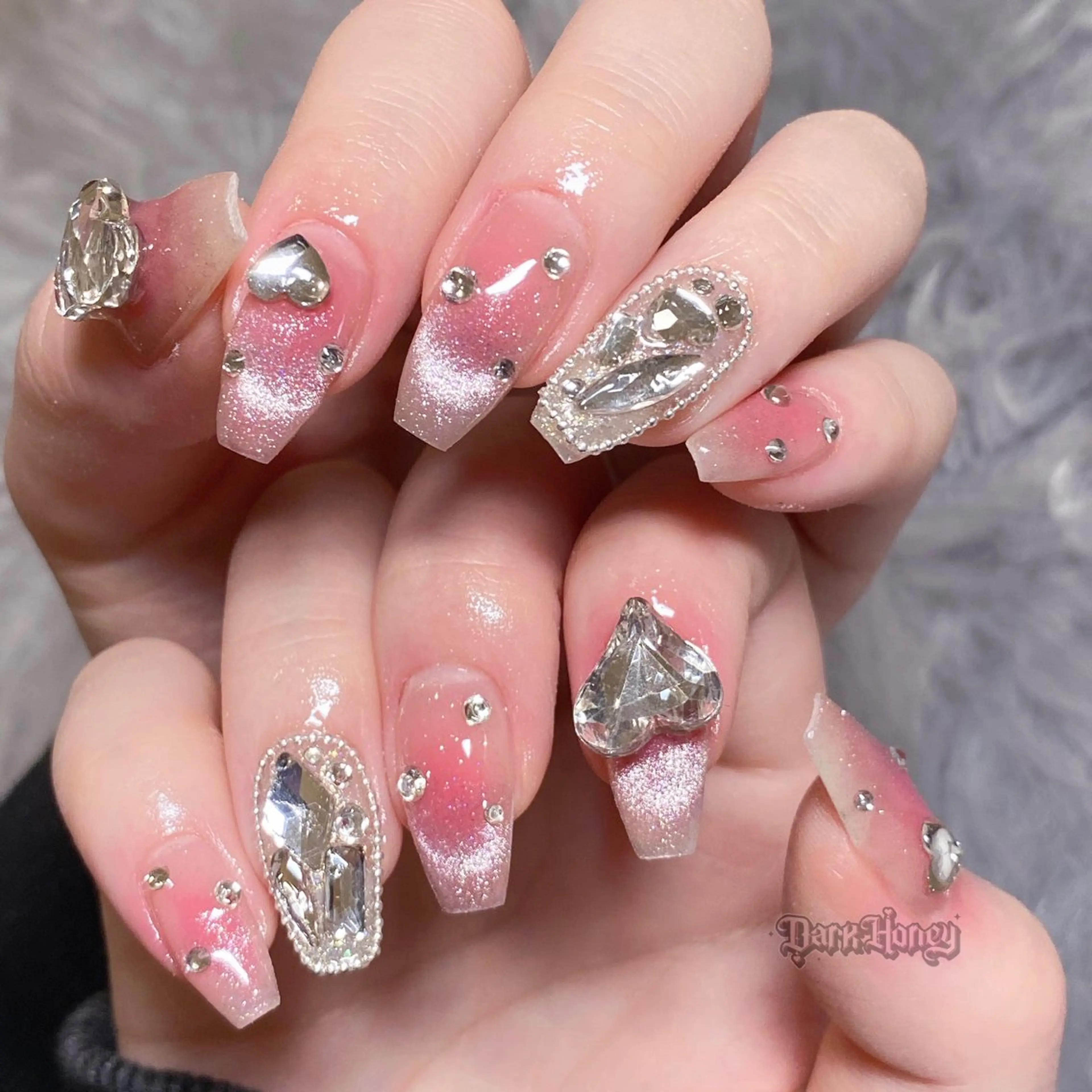 ネイル ハンドネイル Dark honey スカルプ専門原宿店のネイルデザイン