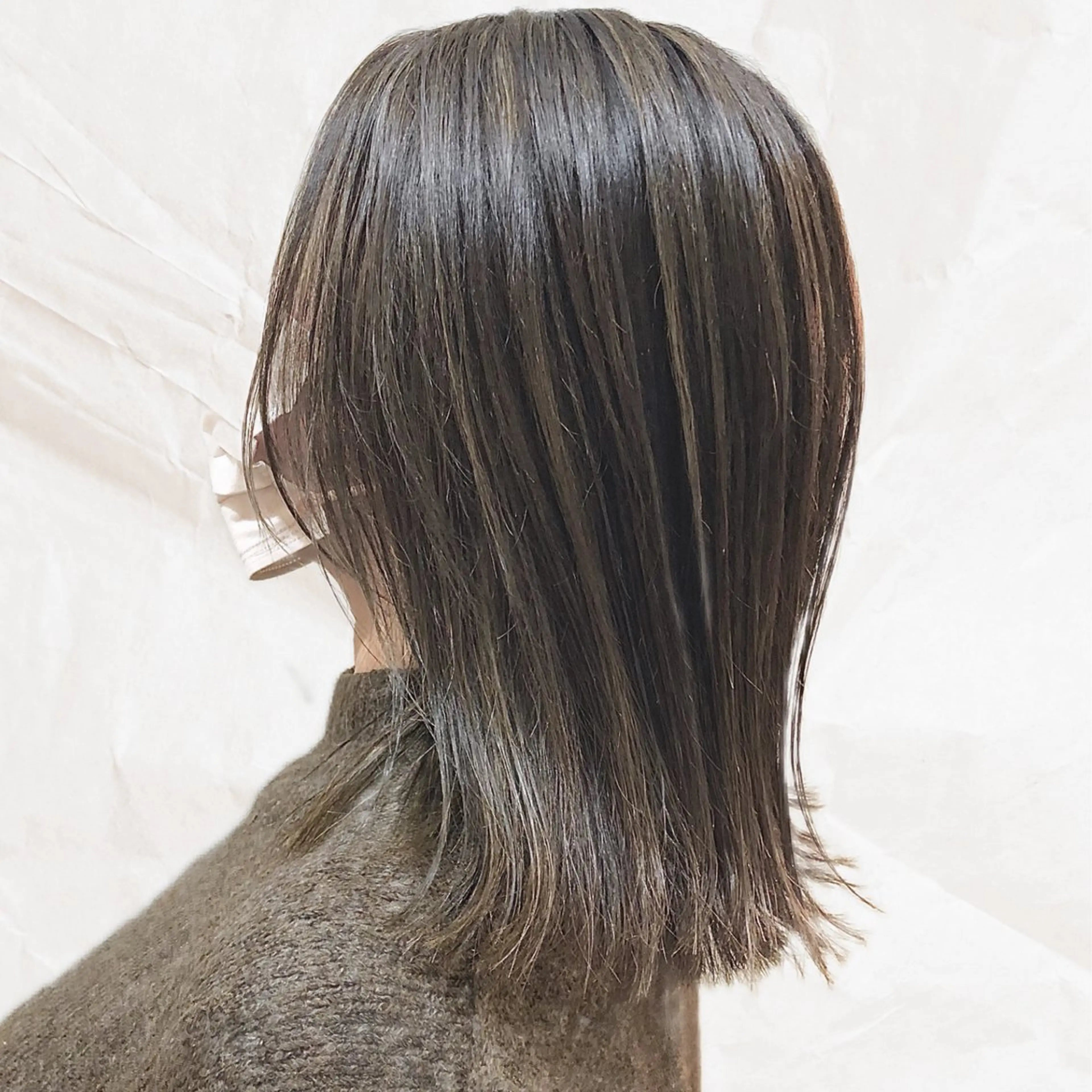 セミロング カラー ハイライトカラー ハイライト ヘアルーム カフーのヘアスタイル