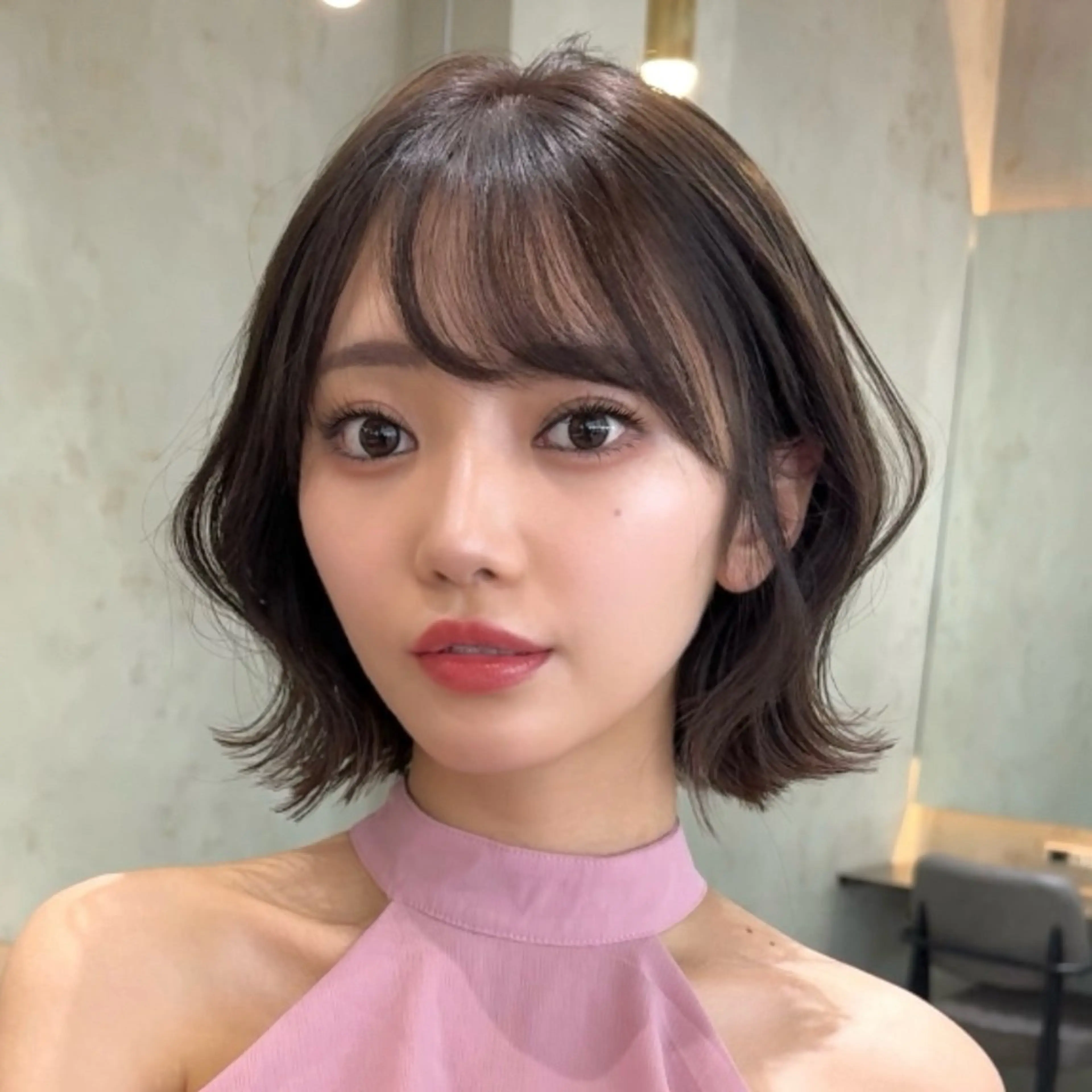 ショート カラー カット ヘアカラー トリートメント 莉乃/縮毛矯正/髪質 改善/艶カラーのヘアスタイル