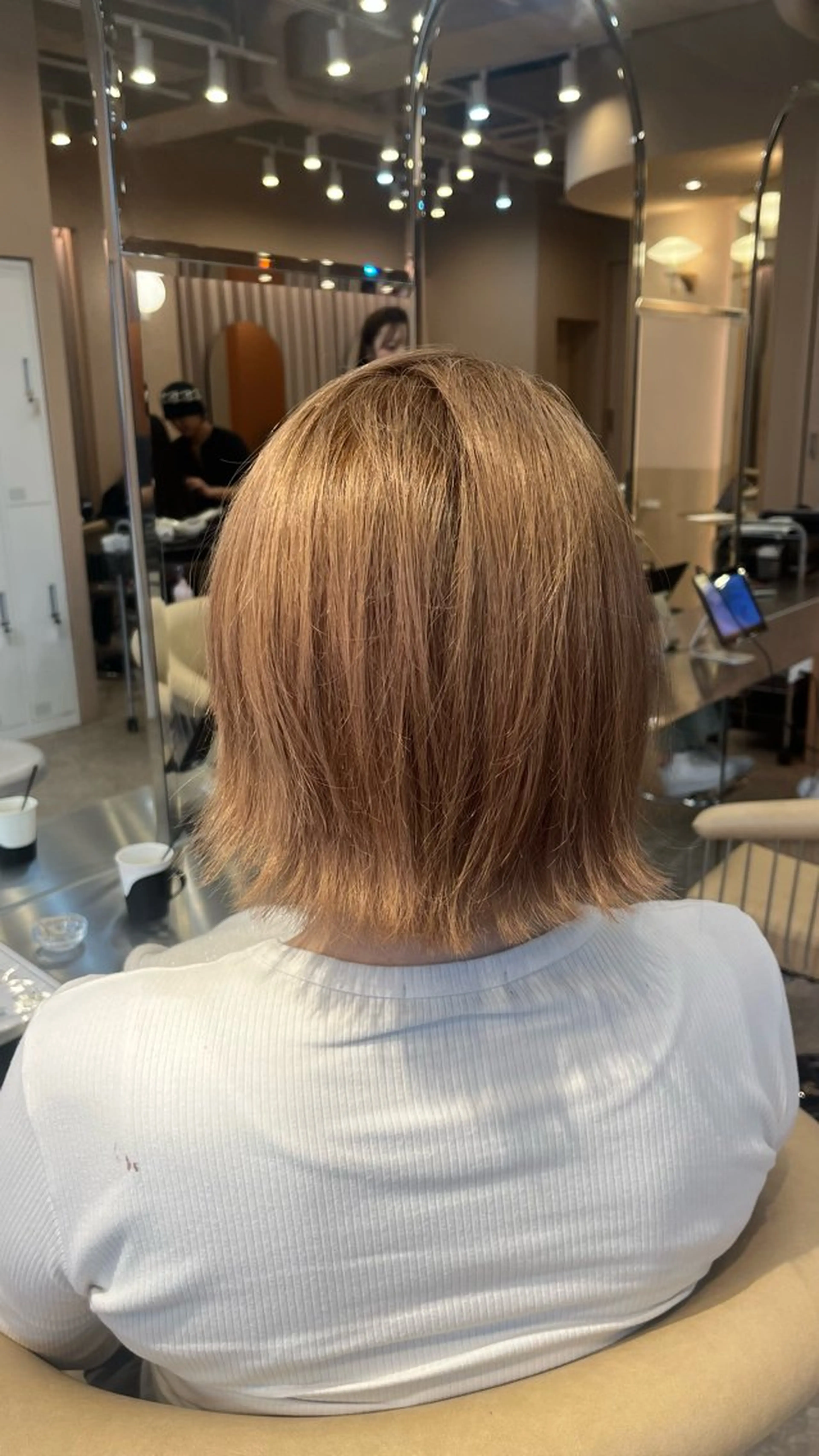 ショート カラー カット ヘアカラー トリートメント 💚 AKI 💚のヘアスタイル