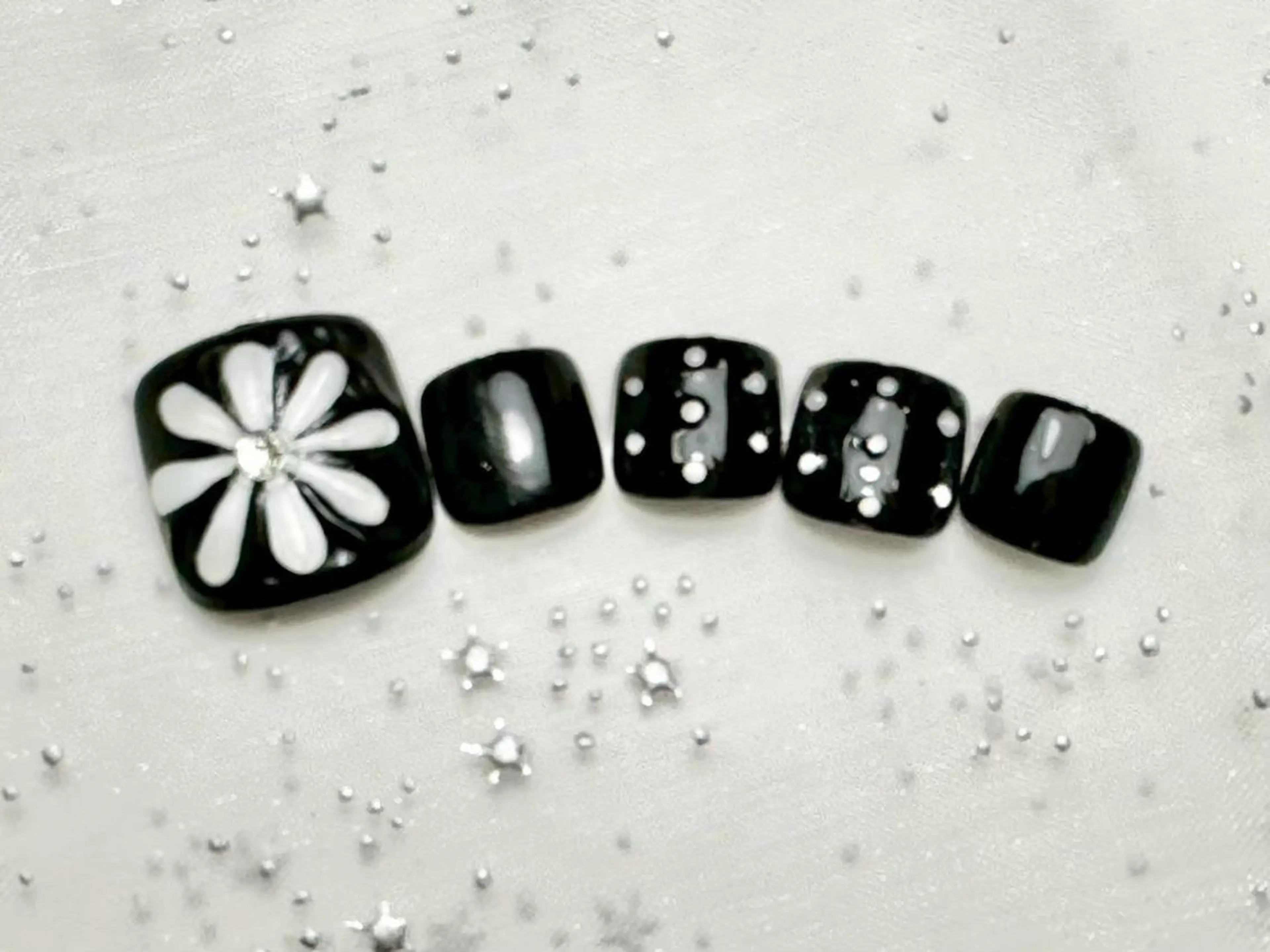 ネイル フットネイル miku ✼•nail •✼のネイルデザイン