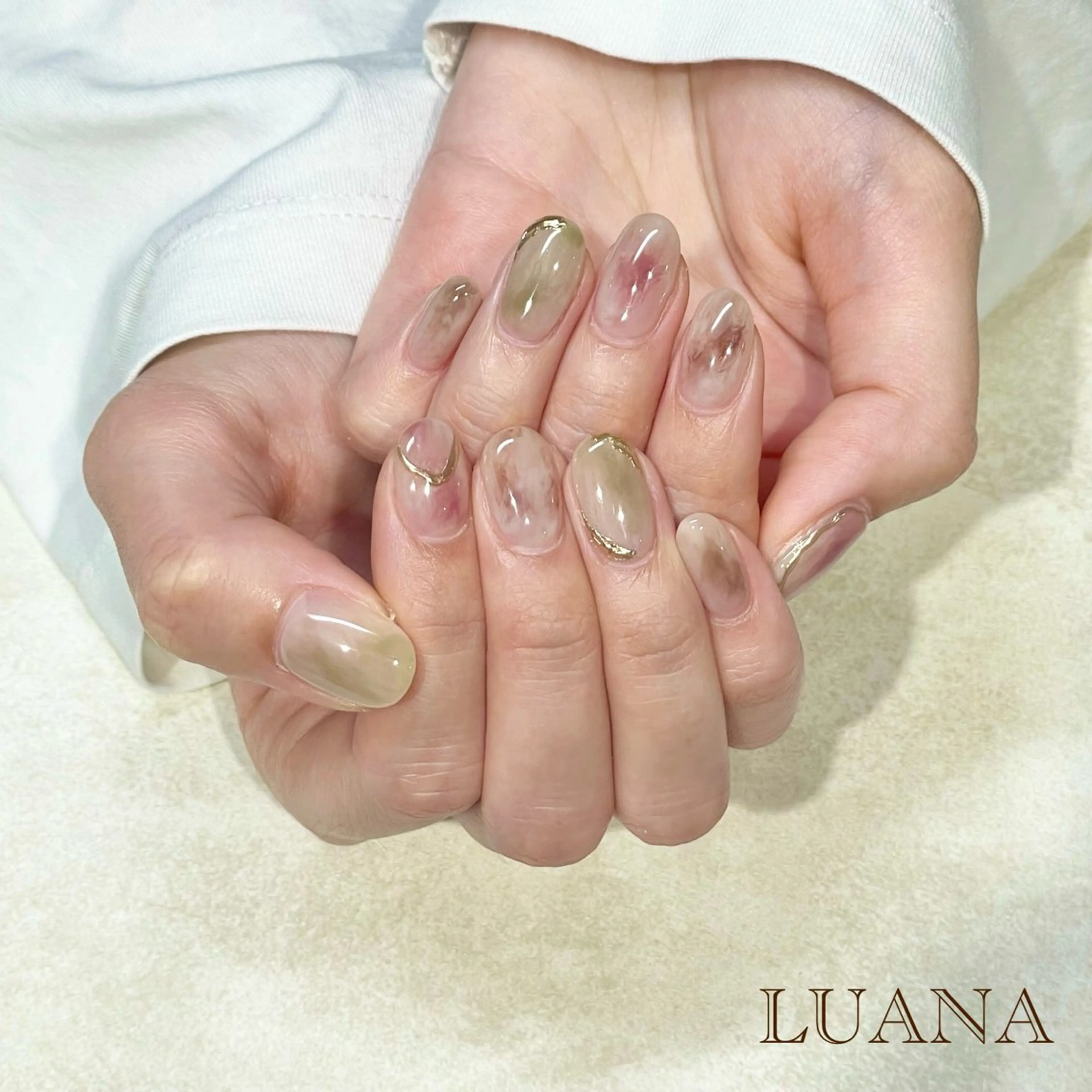 ミディアム LUANA 〜Eyelash&Nail〜所属・長崎 真帆のネイルデザイン