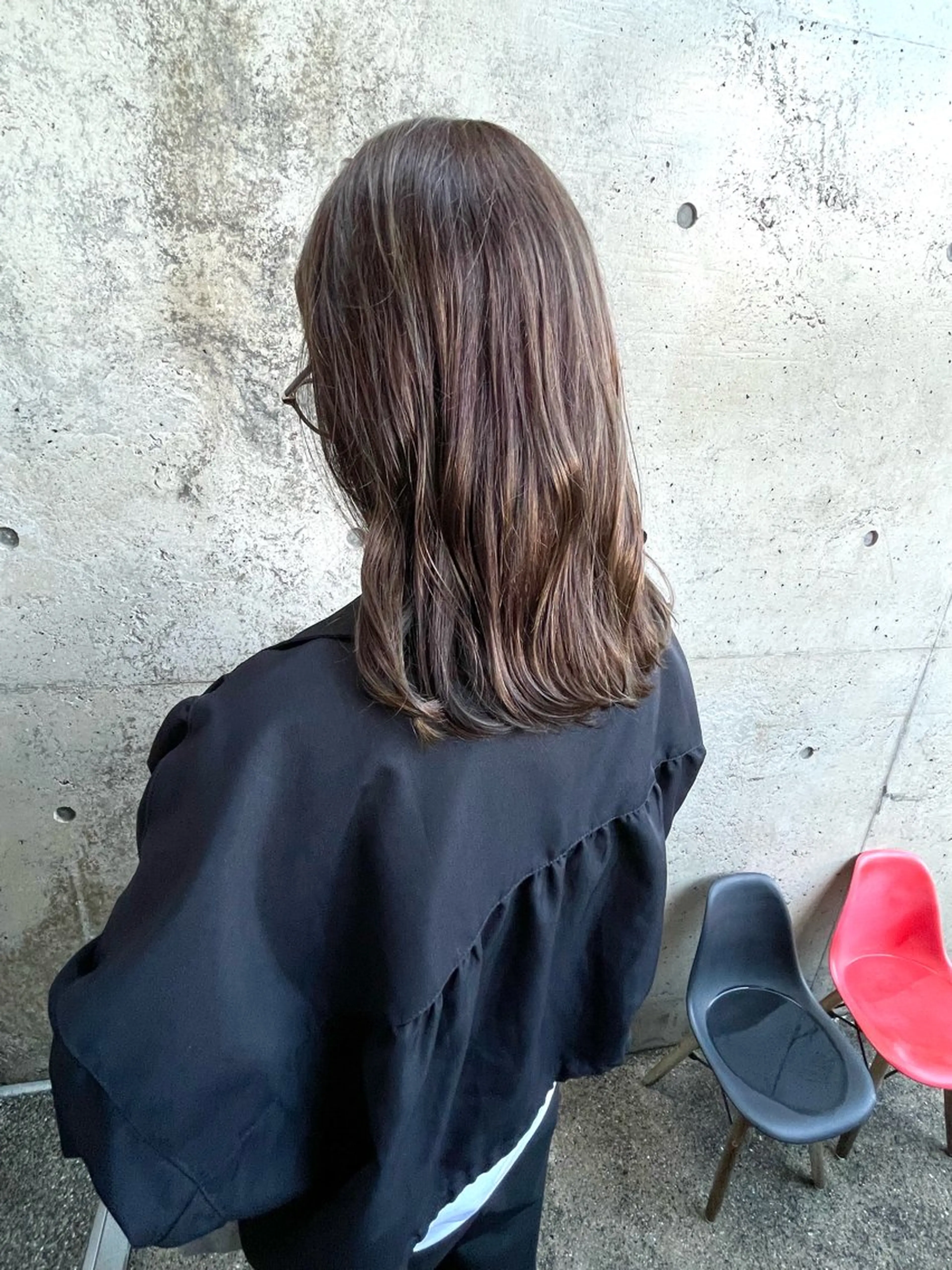 セミロング カラー 日高 香織のヘアスタイル