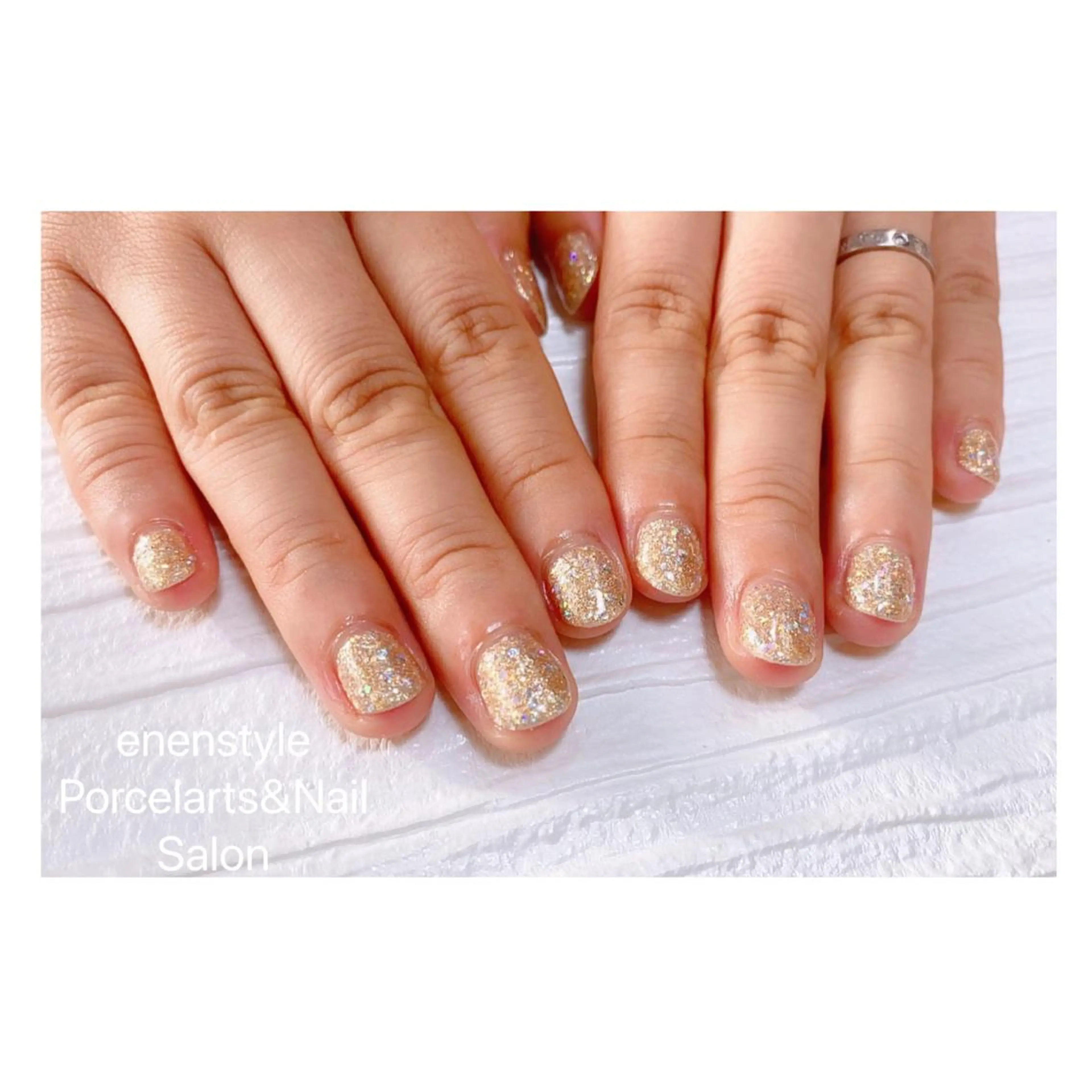 ショート ネイル 👑enen style👑のネイルデザイン