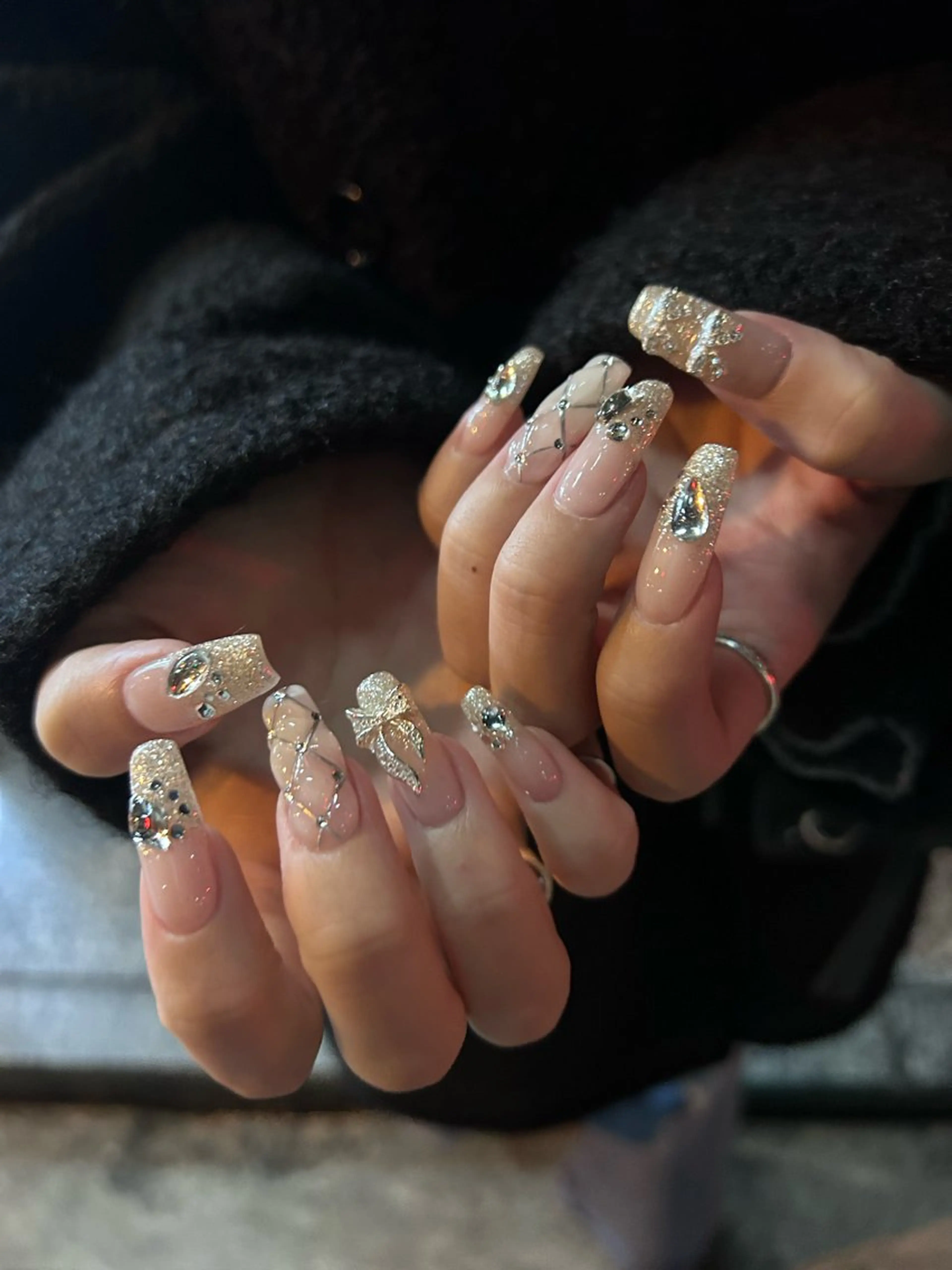 ネイル ハンドネイル キラキラオメメ みずなのネイルデザイン