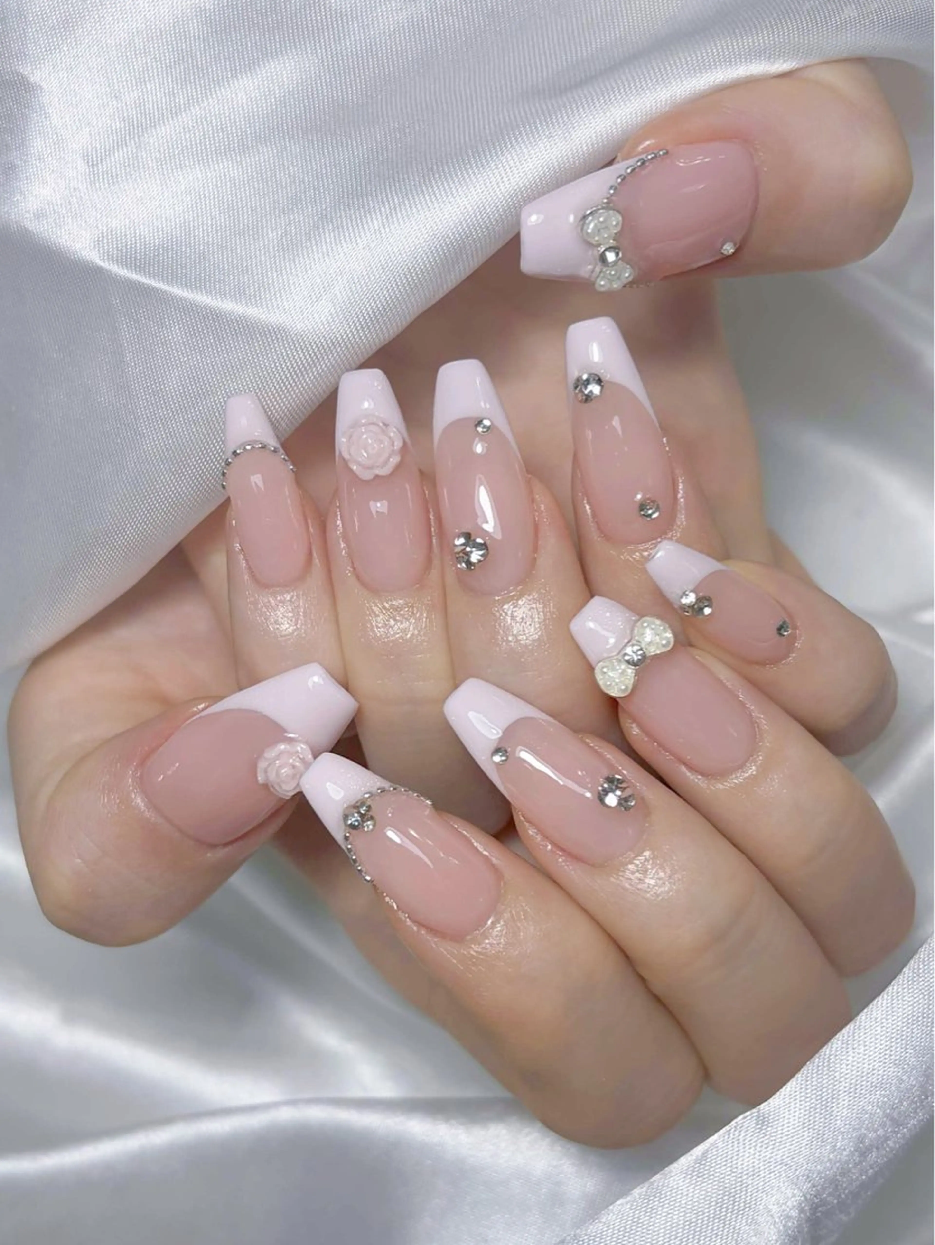 ネイル ハンドネイル LEELA NAIL STUDIO所属・LEELA NAIL STUDIOのネイルデザイン