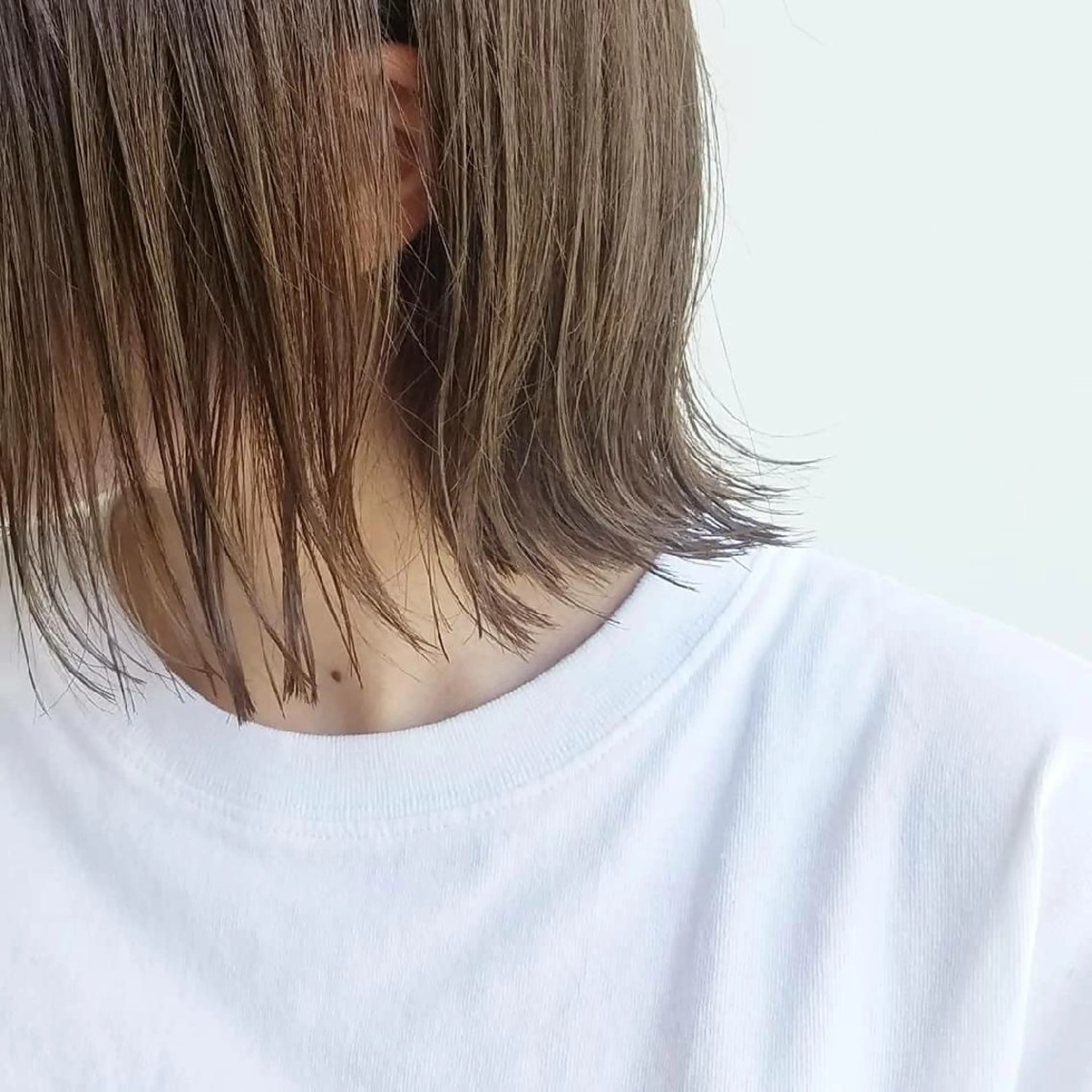 ショート カラー パーマ ネイル マツエク・マツパ ボブ カジュアル iplus まつげ、眉毛、耳つぼのマツエク・マツパデザイン