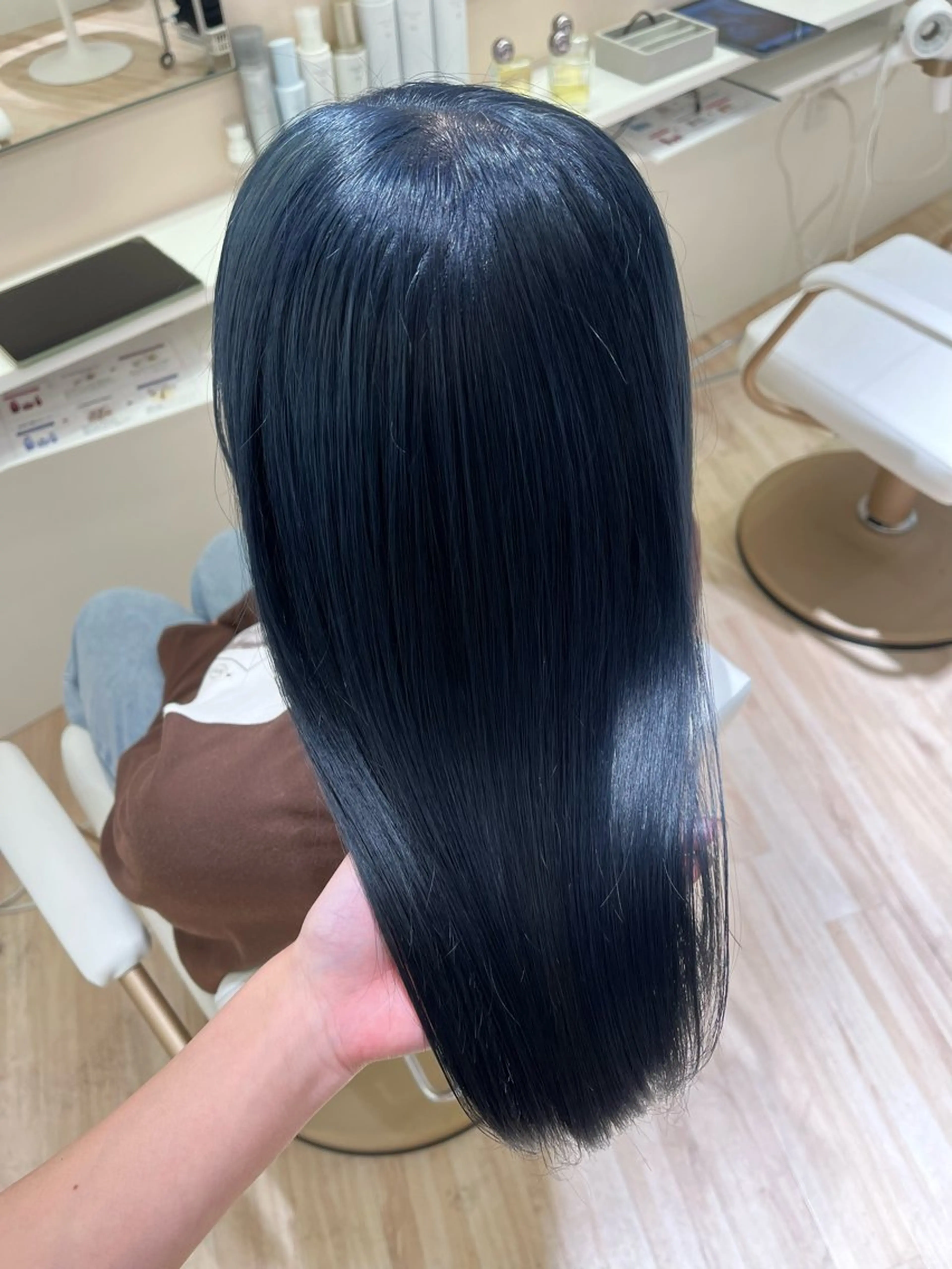 ミディアム カラー GOODDAY ヘアサロンのヘアスタイル