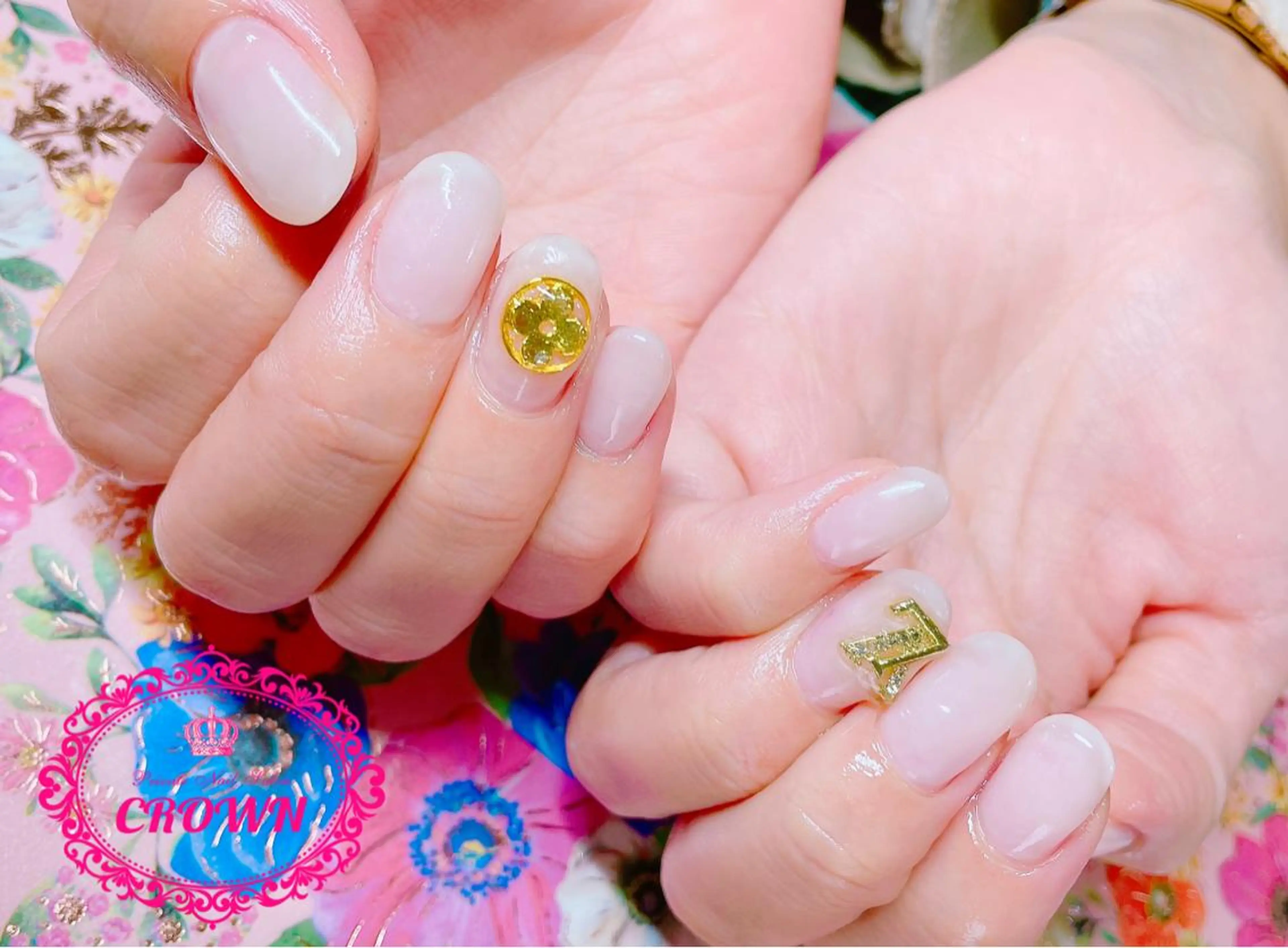ネイル CROWN プライベートサロンのネイルデザイン