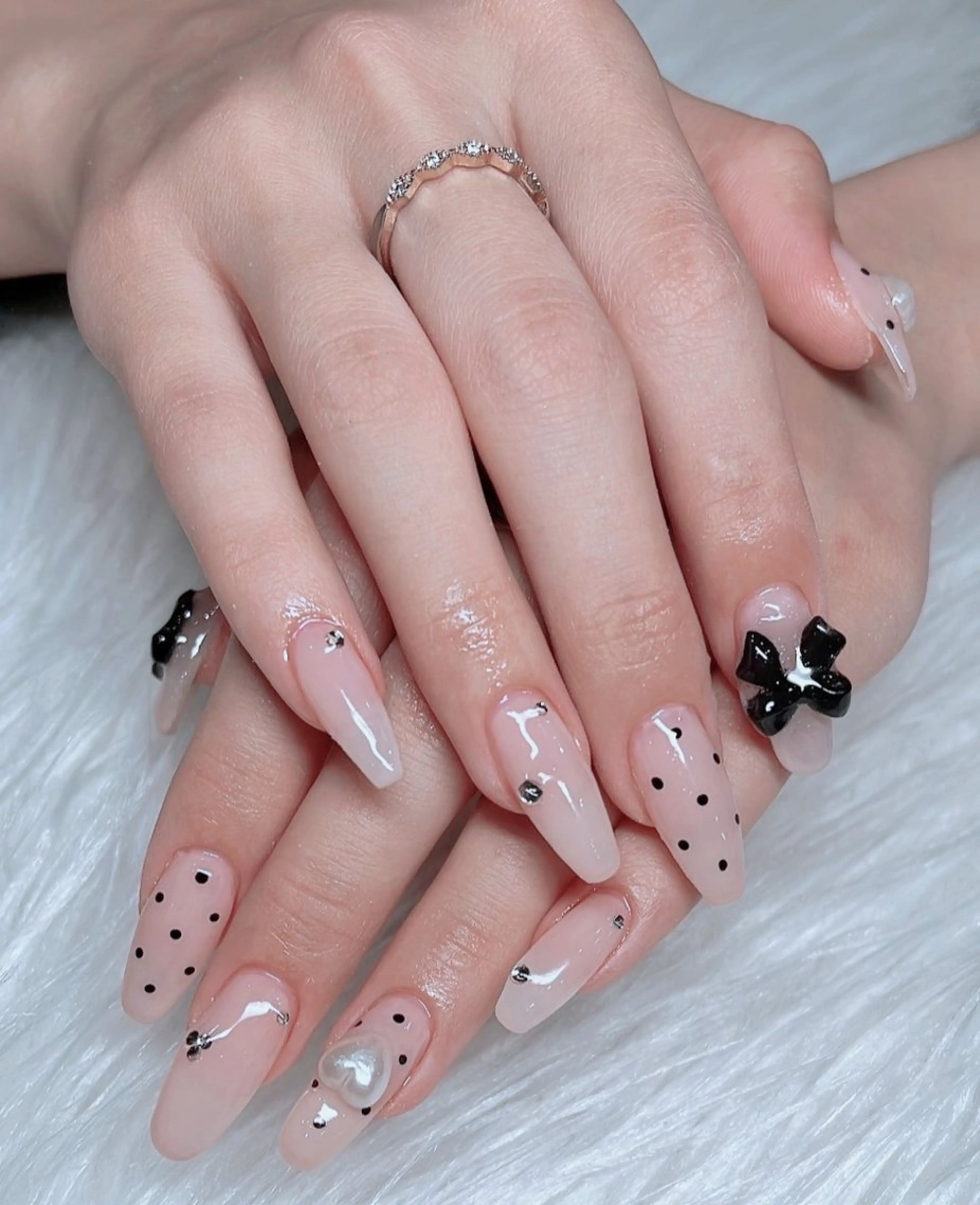 ネイル ハンドネイル nail&eye Ariesのネイルデザイン