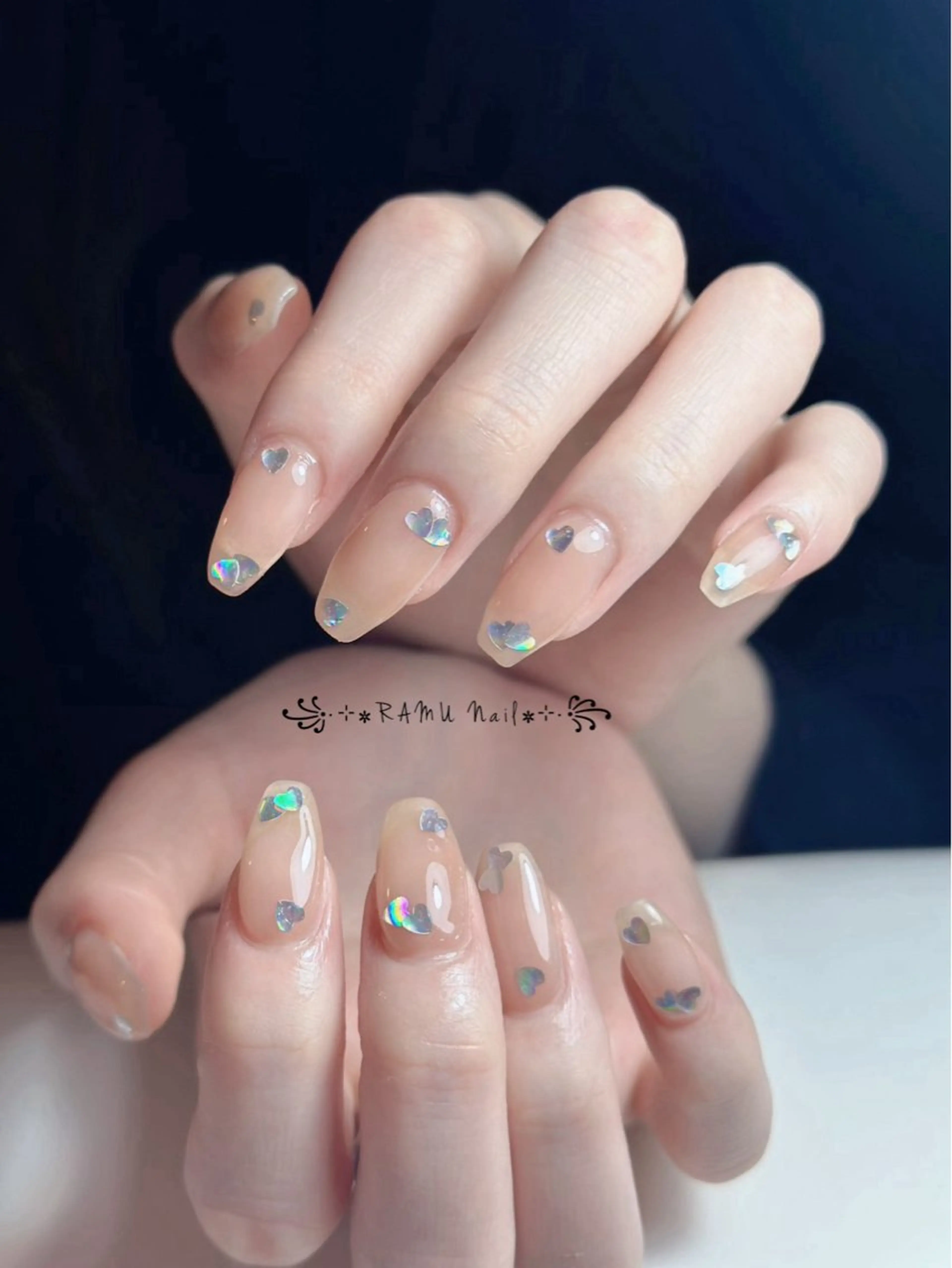 ネイル チークネイル フレンチネイル グラデーション キラキラネイル 韓国ネイル ハンドネイル RAMU Nail 恵比寿店のネイルデザイン