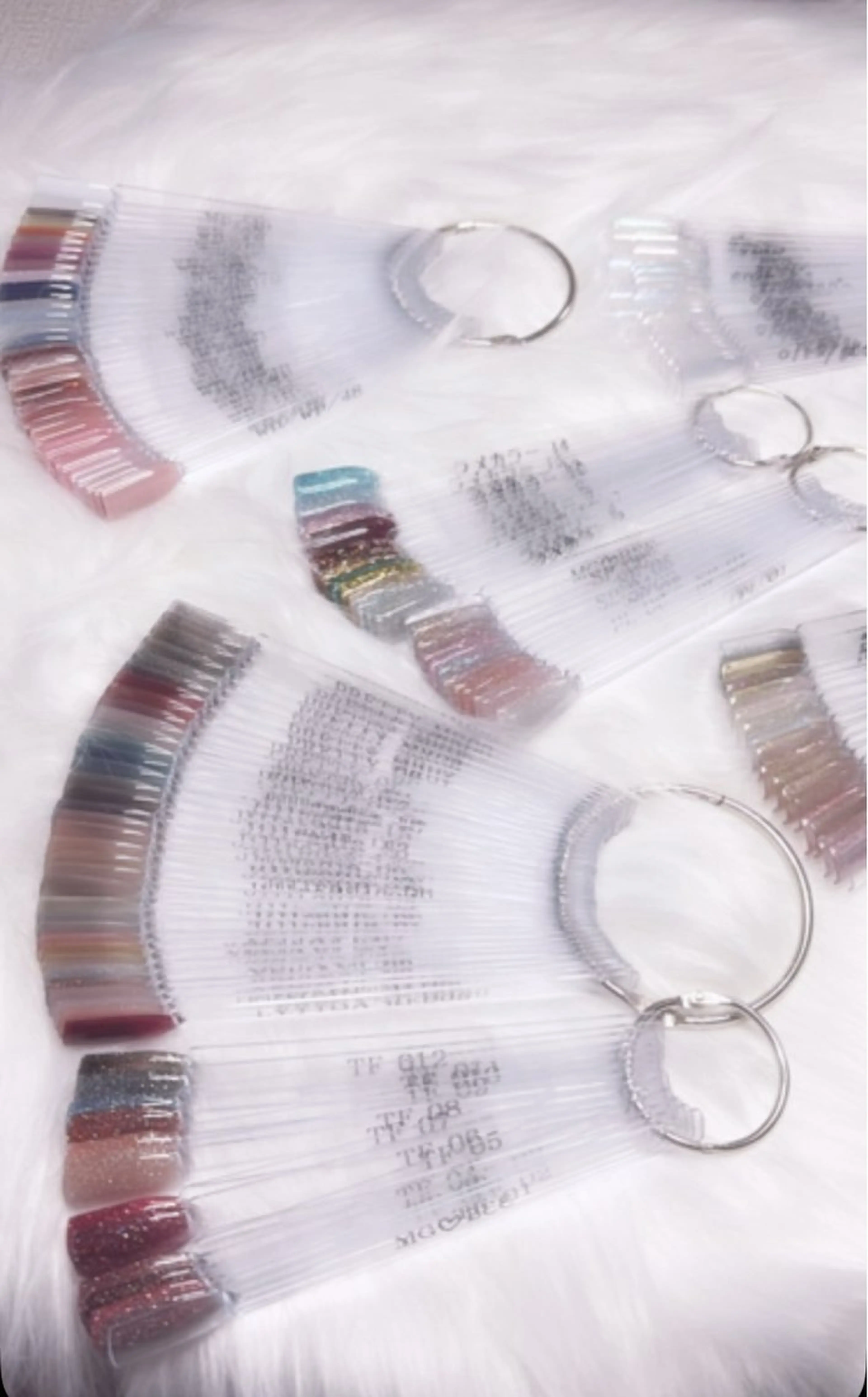 ネイル Ravie nail Nのネイルデザイン