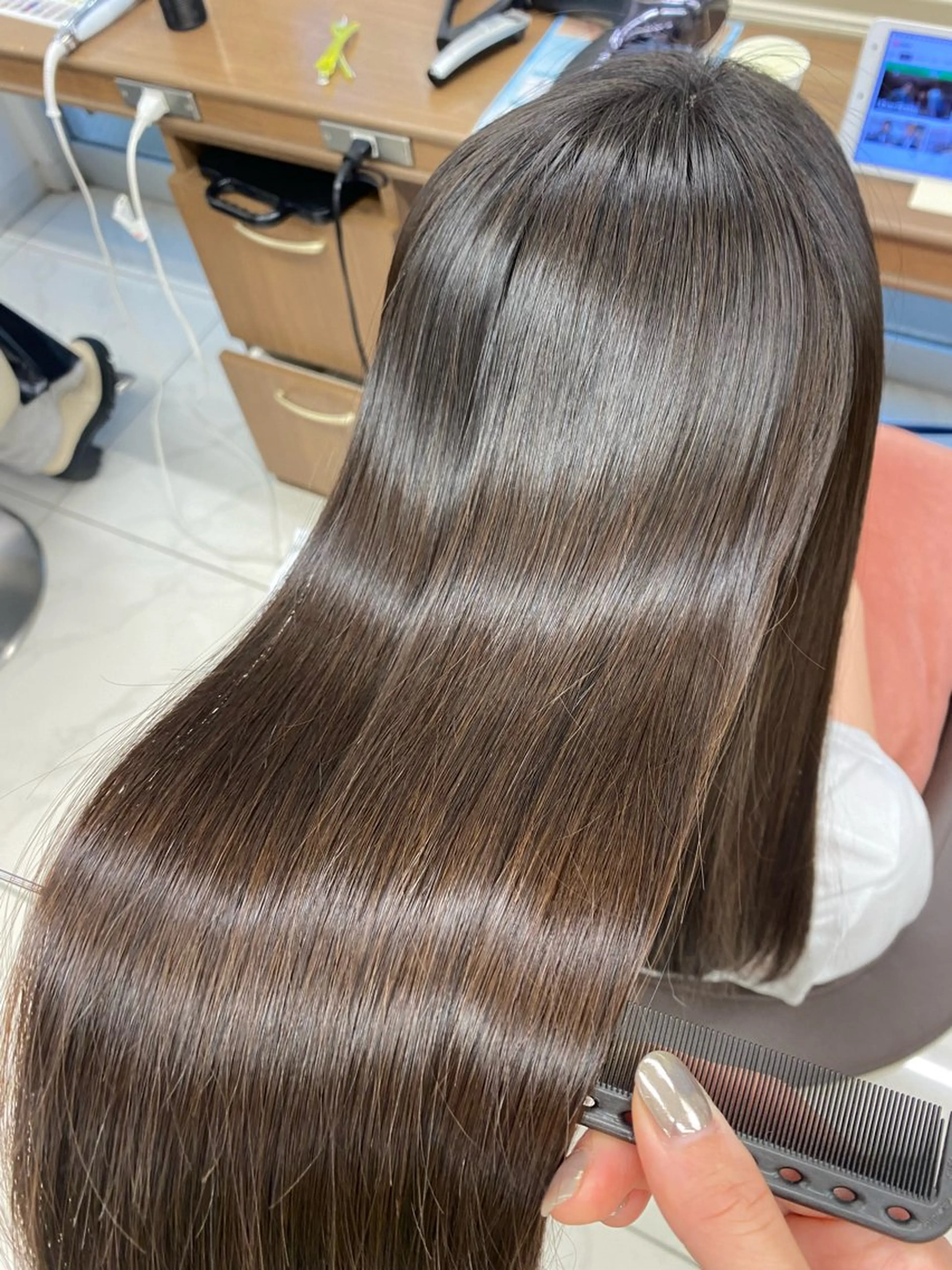 ロング パーマ 髪質改善 縮毛矯正 カット 縮毛矯正 トリートメント 長妻莉央/縮毛矯正 髪質改善カラーのヘアスタイル