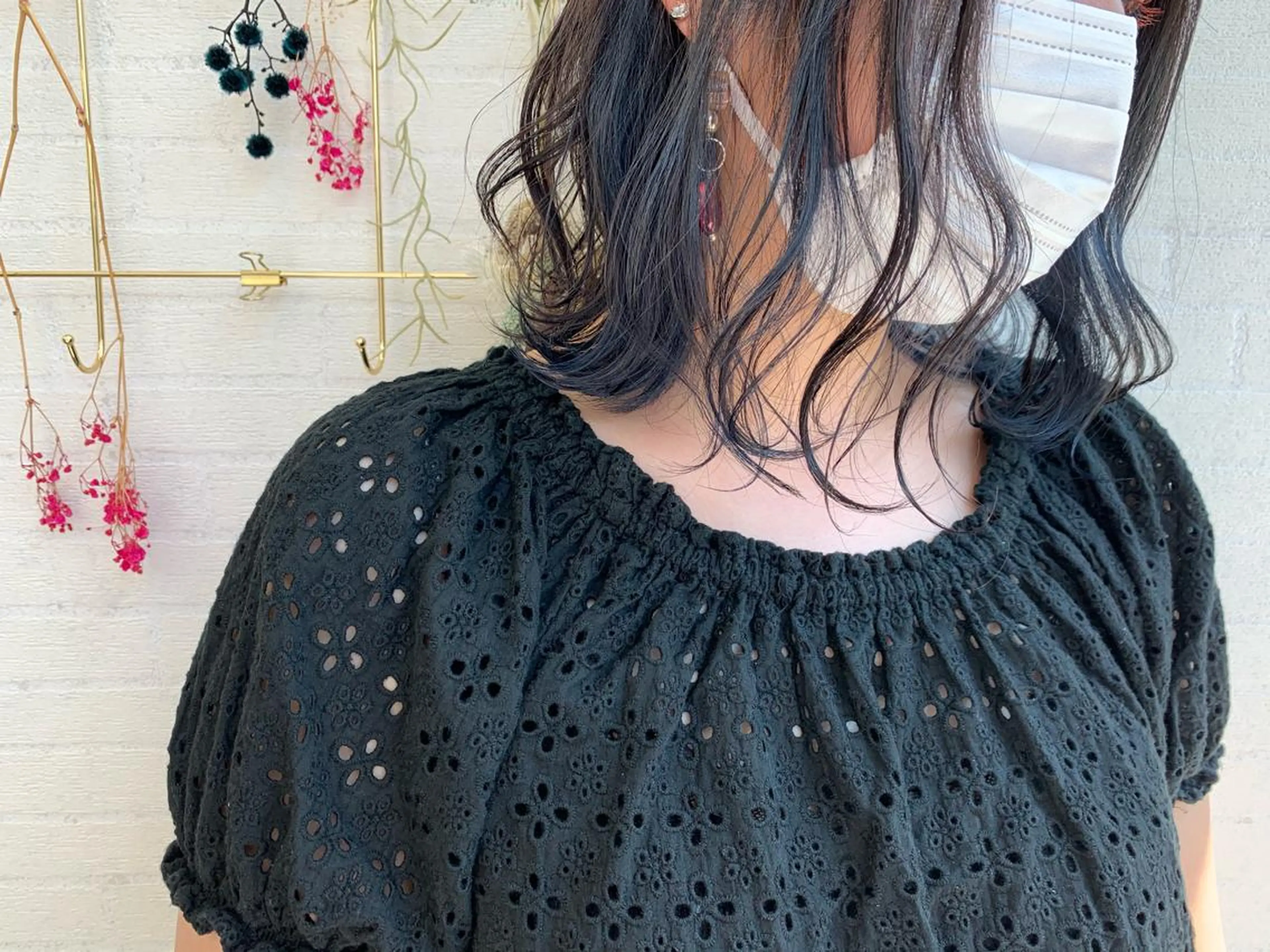 ミディアム カラー 立川 奈那子のヘアスタイル