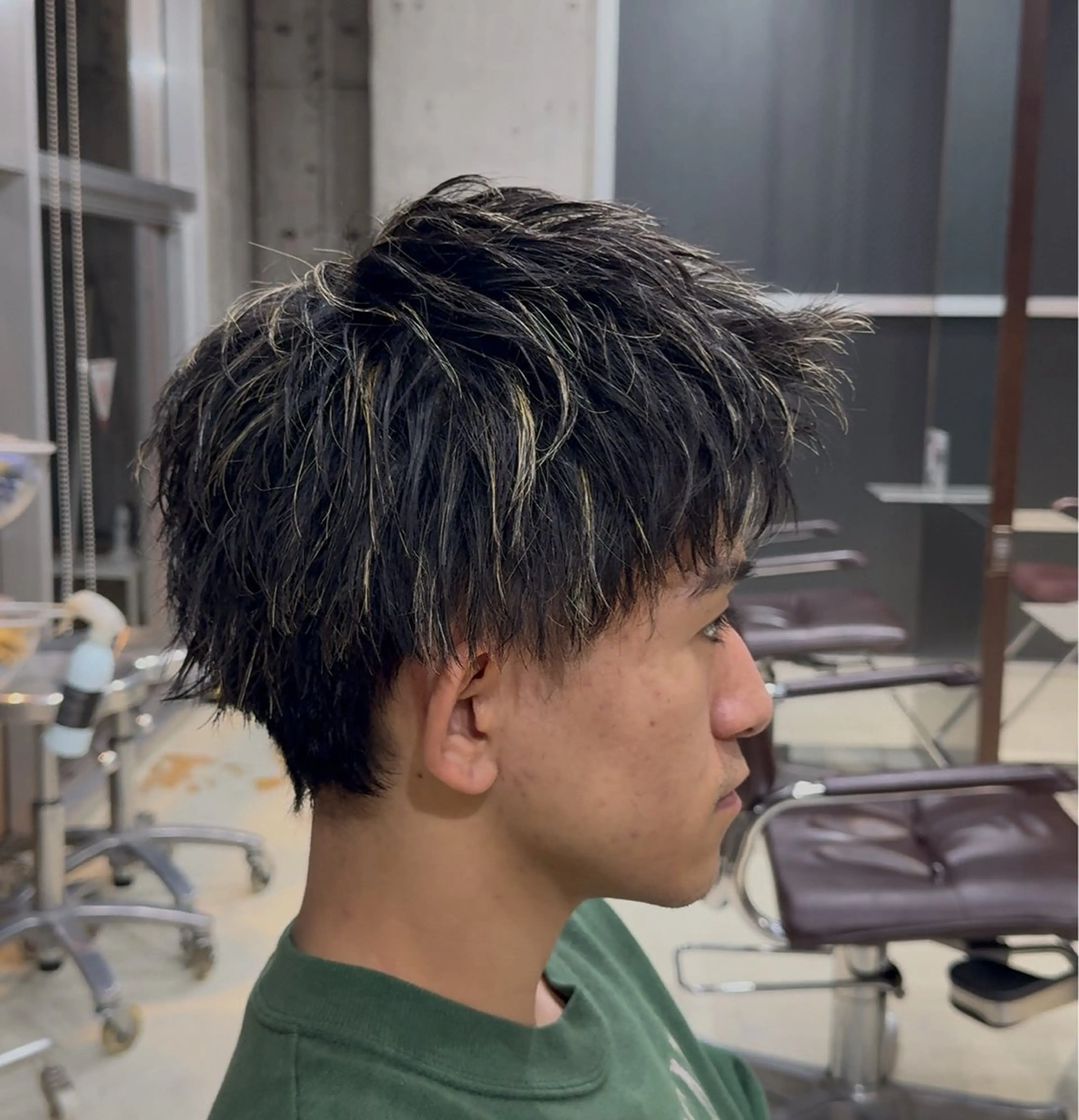 カラー ハイライトカラー fifth 山本慎人のヘアスタイル